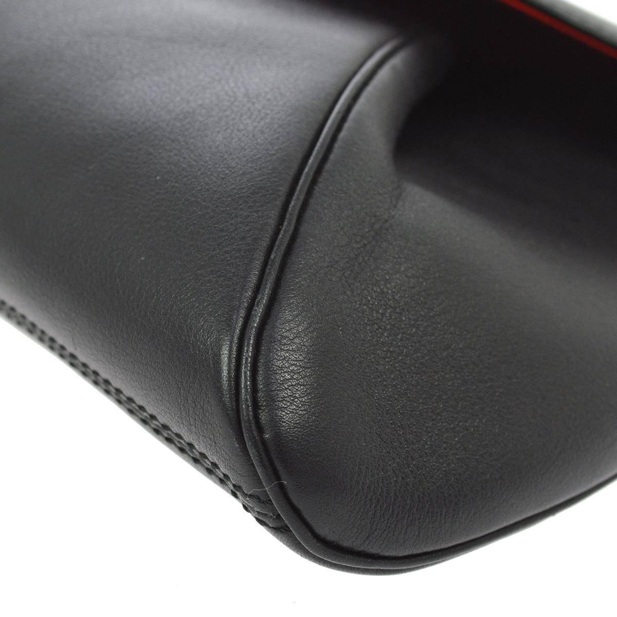 Cartier Schwarze Leder-Clutch mit goldenem Umschlag und Klappe für den Abend im Angebot 1