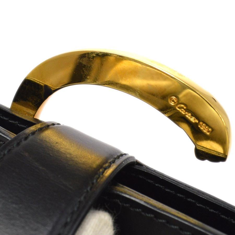 Leather
Gold tone hardware
Leather lining
Handle drop 8.25
