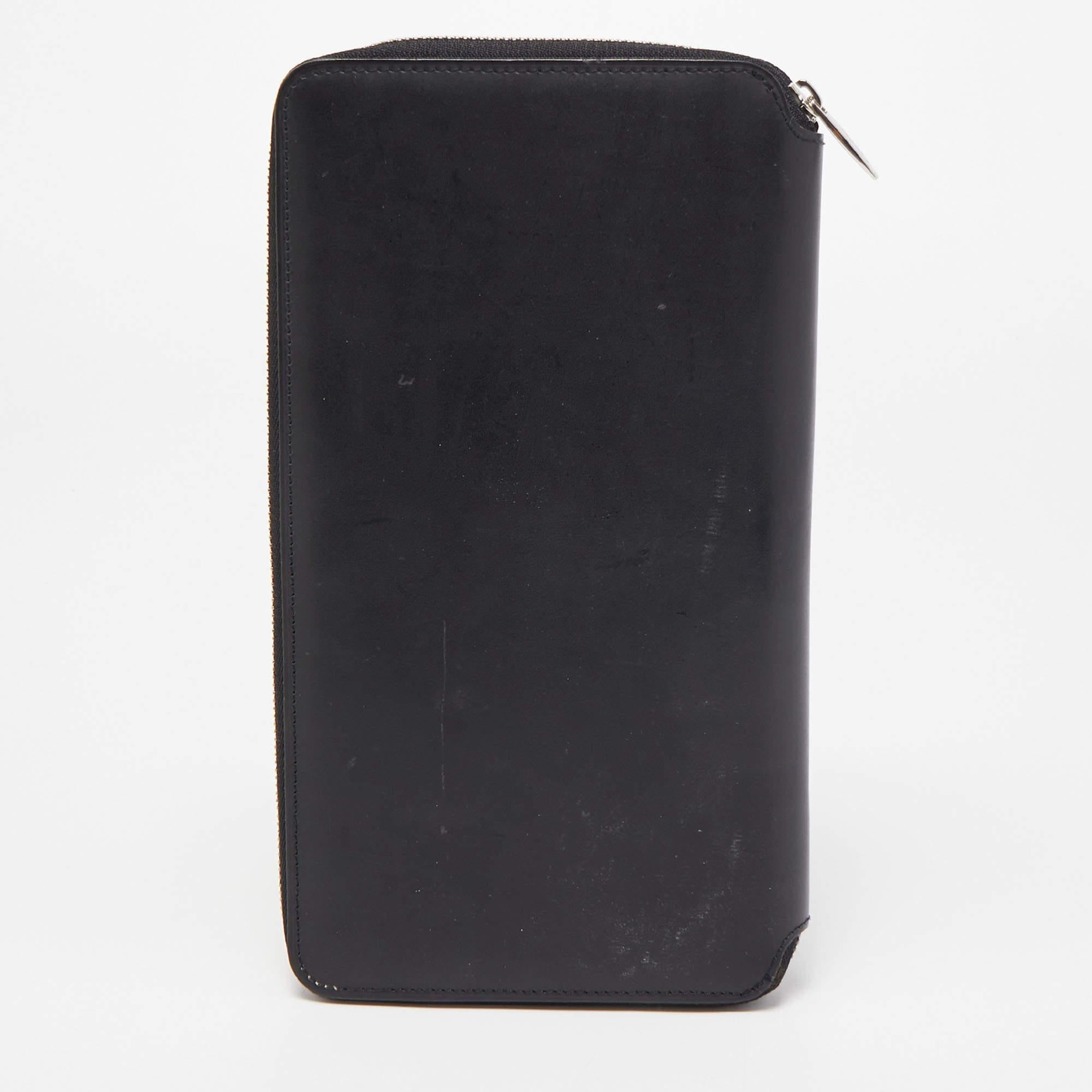 Women's Cartier Black Leather Zip Around Organizer Clutch