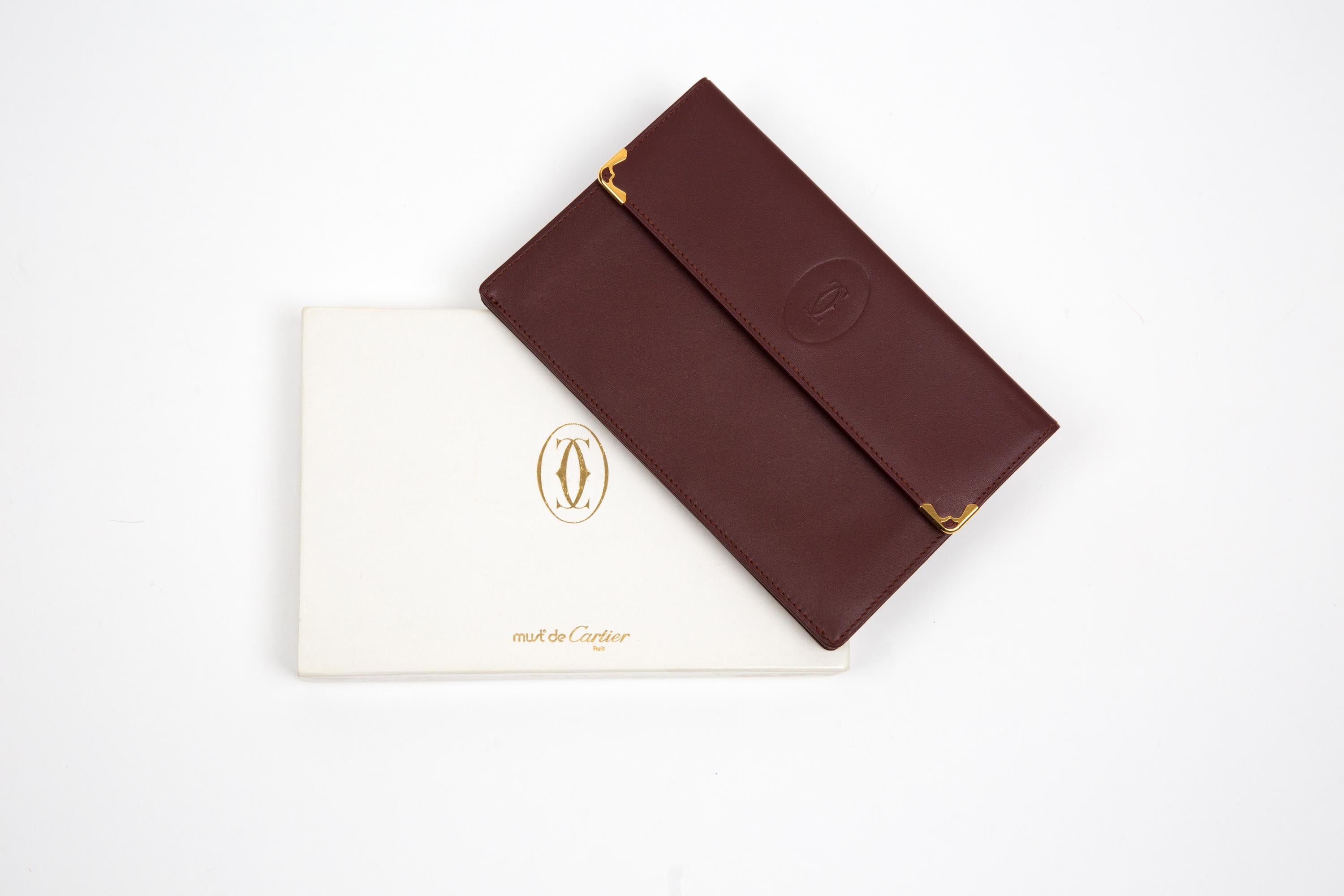 Pochette in pelle Cartier Bordeaux in vendita 3
