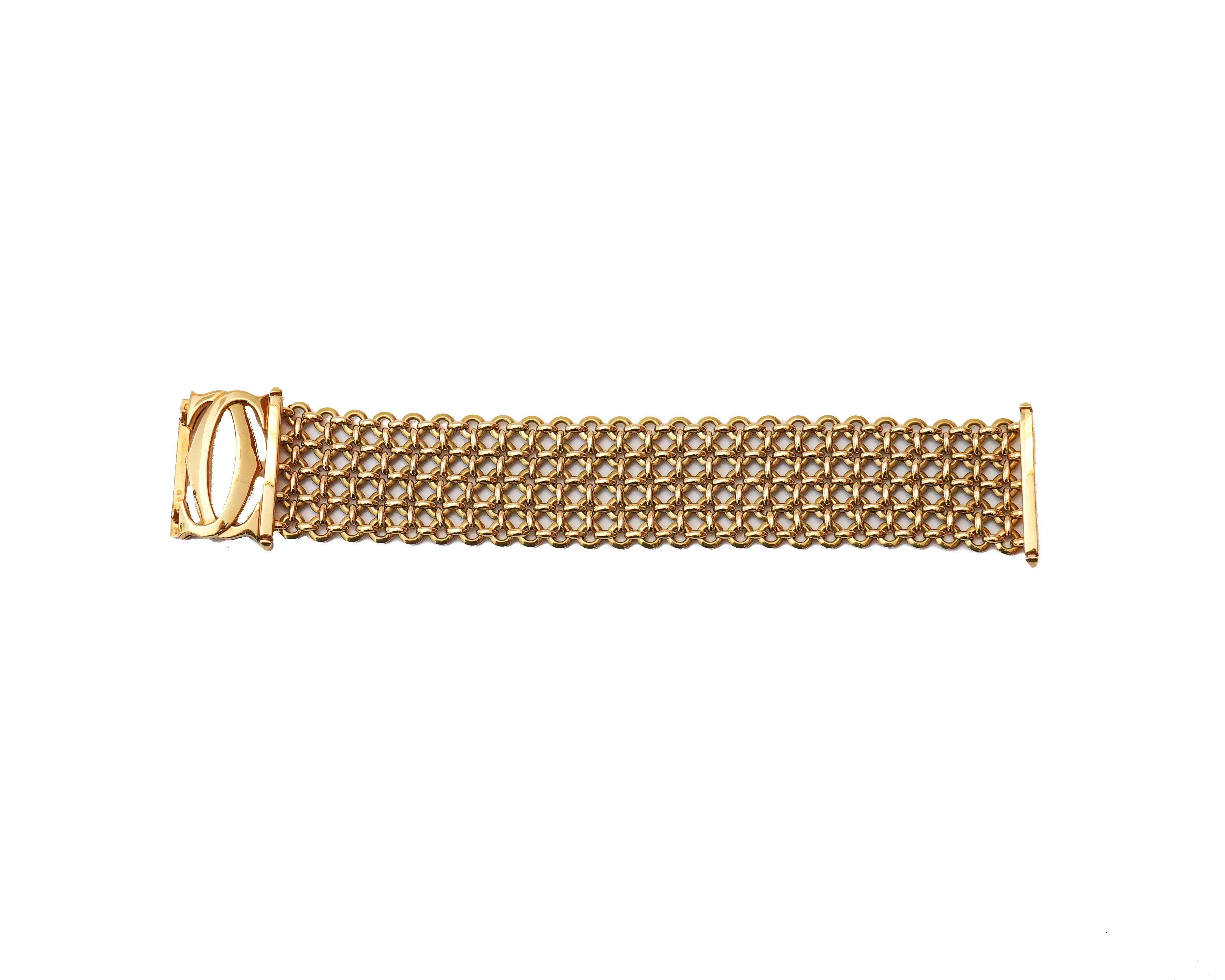 A great example of this amazing bracelet, in pristine condition with all hallmarks clearly visible.
The bracelet is made from 18kt yellow gold and weights in at 88.1 grams. The images show its perfect length and can be shortened easily upon