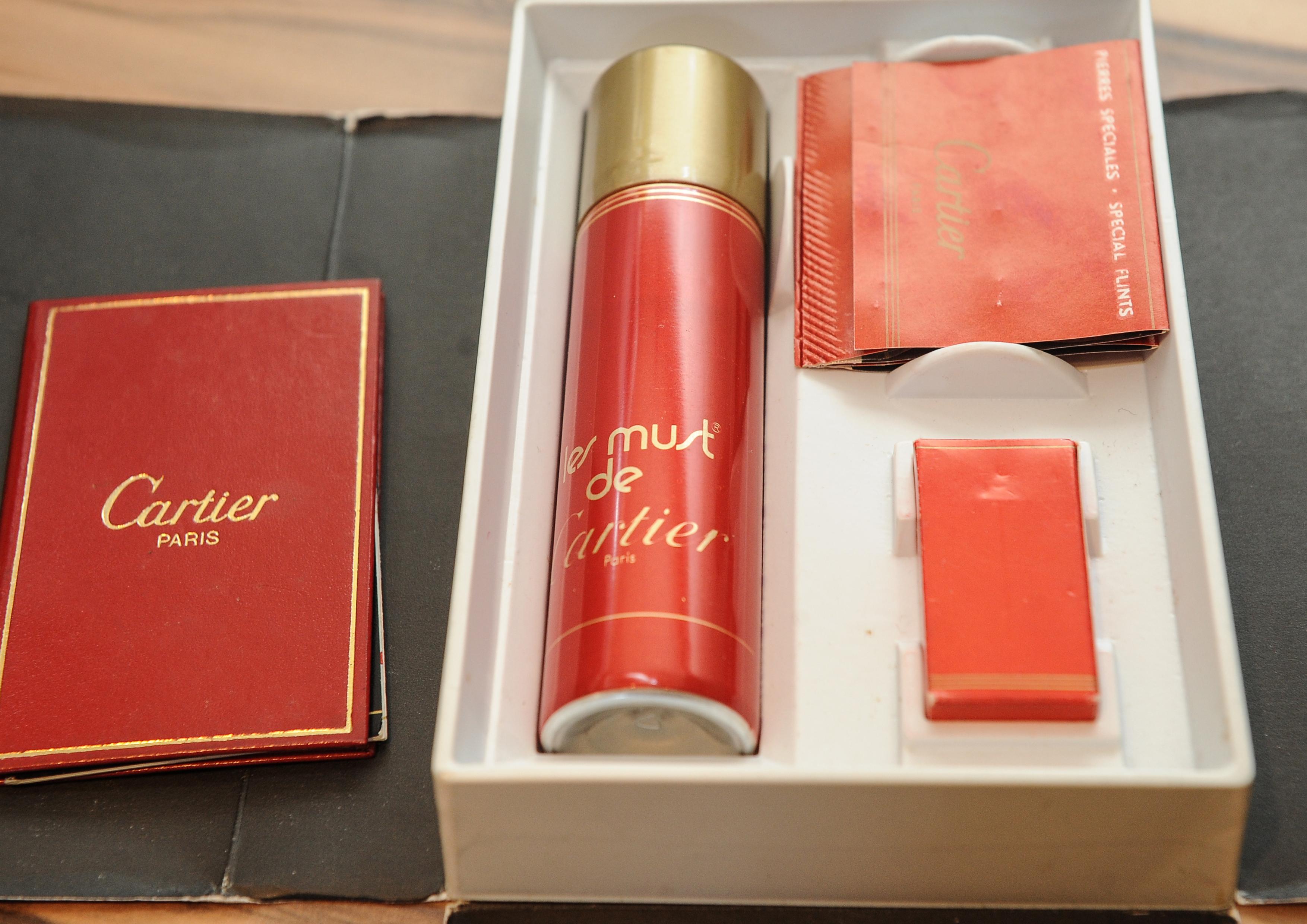 French Cartier Briquet Gas Gilt Cigarette Lighter With Original Box Made In France 1978