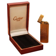 Cartier Briquet Gasvergoldetes Zigarettenfeuerzeug mit Originalverpackung, hergestellt in Frankreich 1978