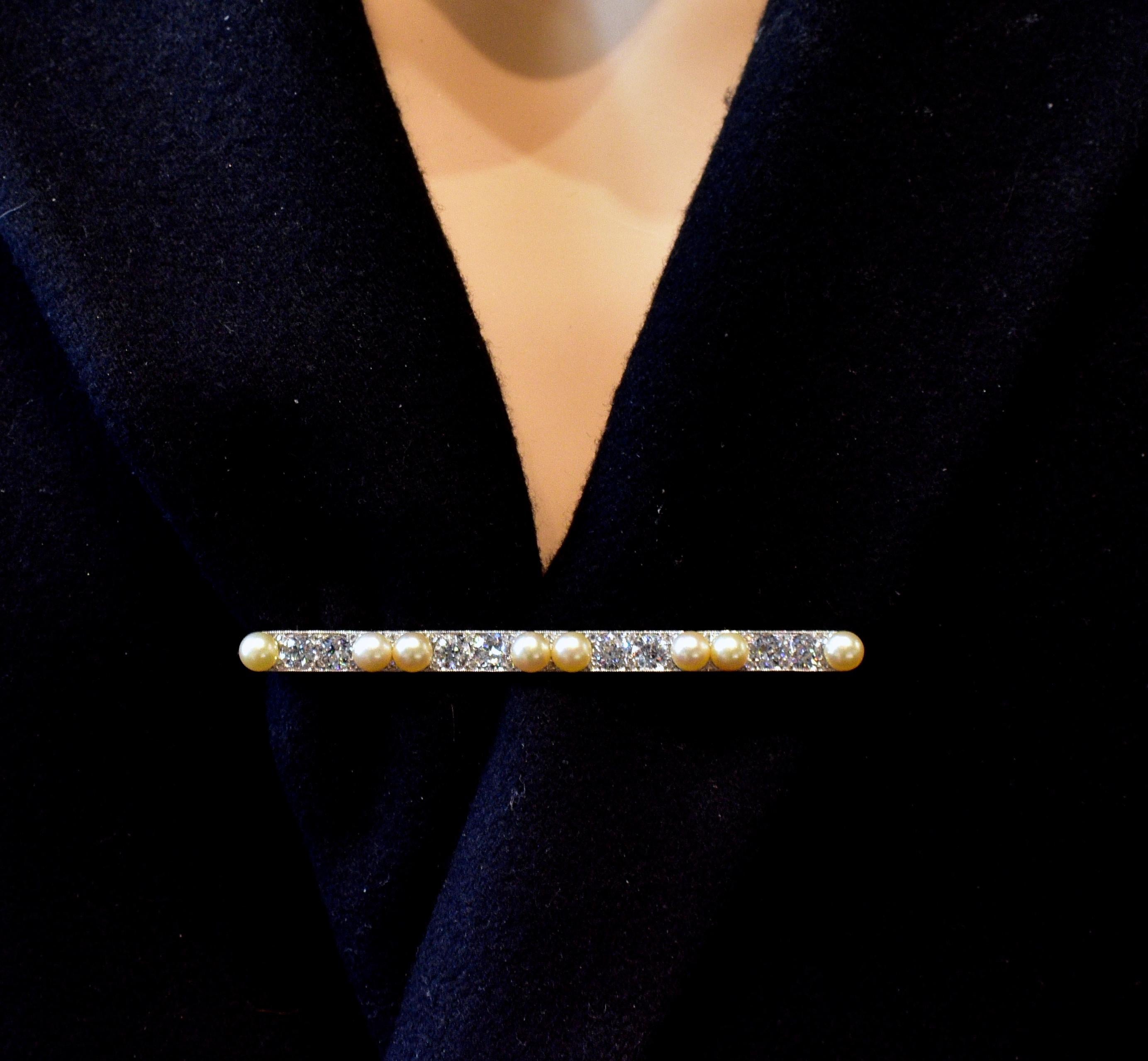 Cartier Brooch with Natural Pearls Diamonds in Platinum, circa 1915 3
