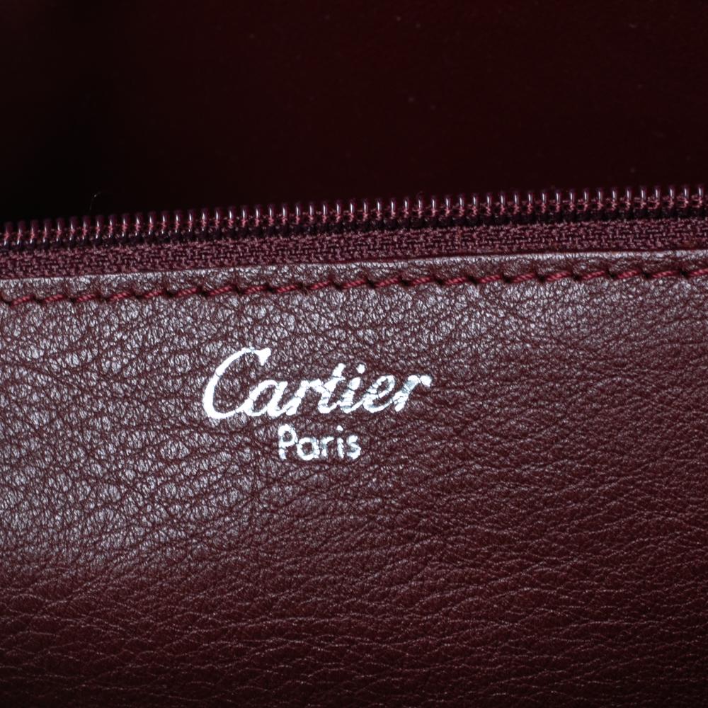 Cartier Burgundy Leather Happy Birthday Cabochon Flap Bag In Good Condition In Dubai, Al Qouz 2