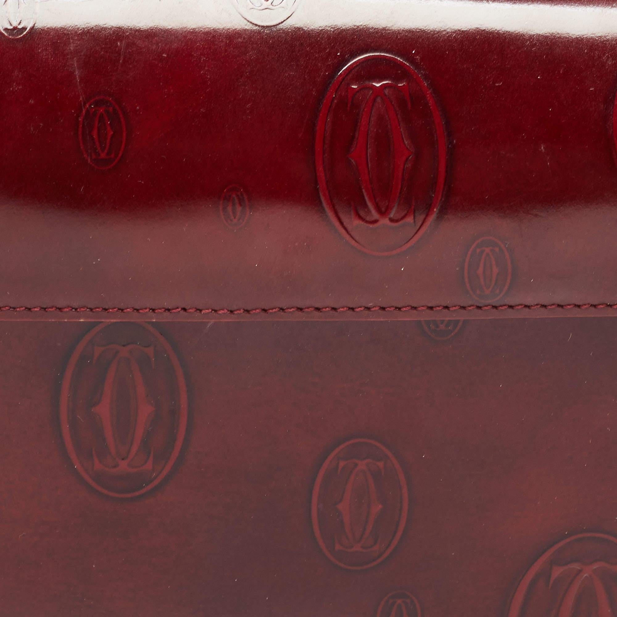 Cartier Burgundy Patent Leather Happy Birthday Baguette Bag In Good Condition In Dubai, Al Qouz 2