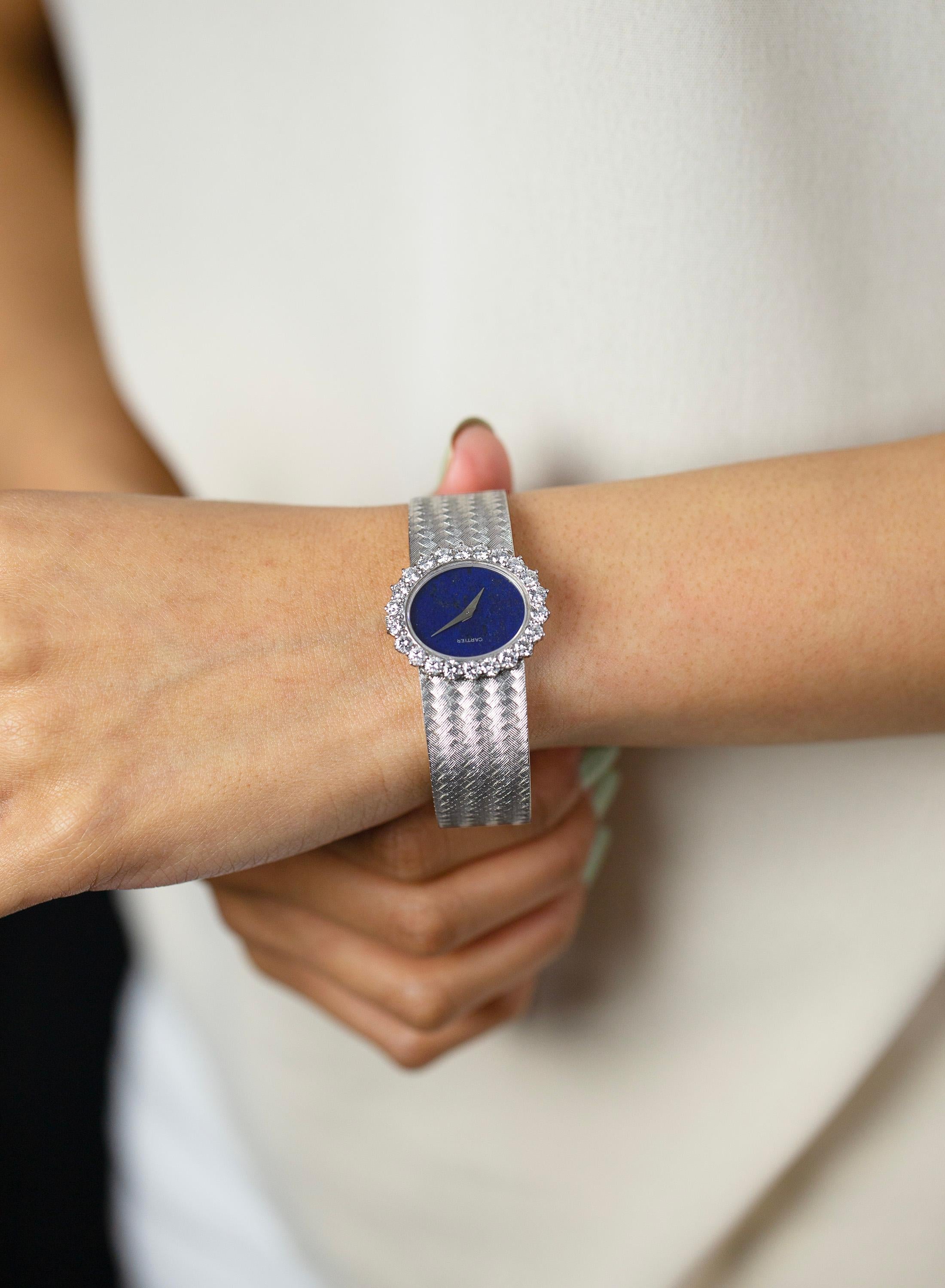 Taille ronde Cartier Montre-bracelet pour femme Piaget en lapis-lazuli et diamants en vente