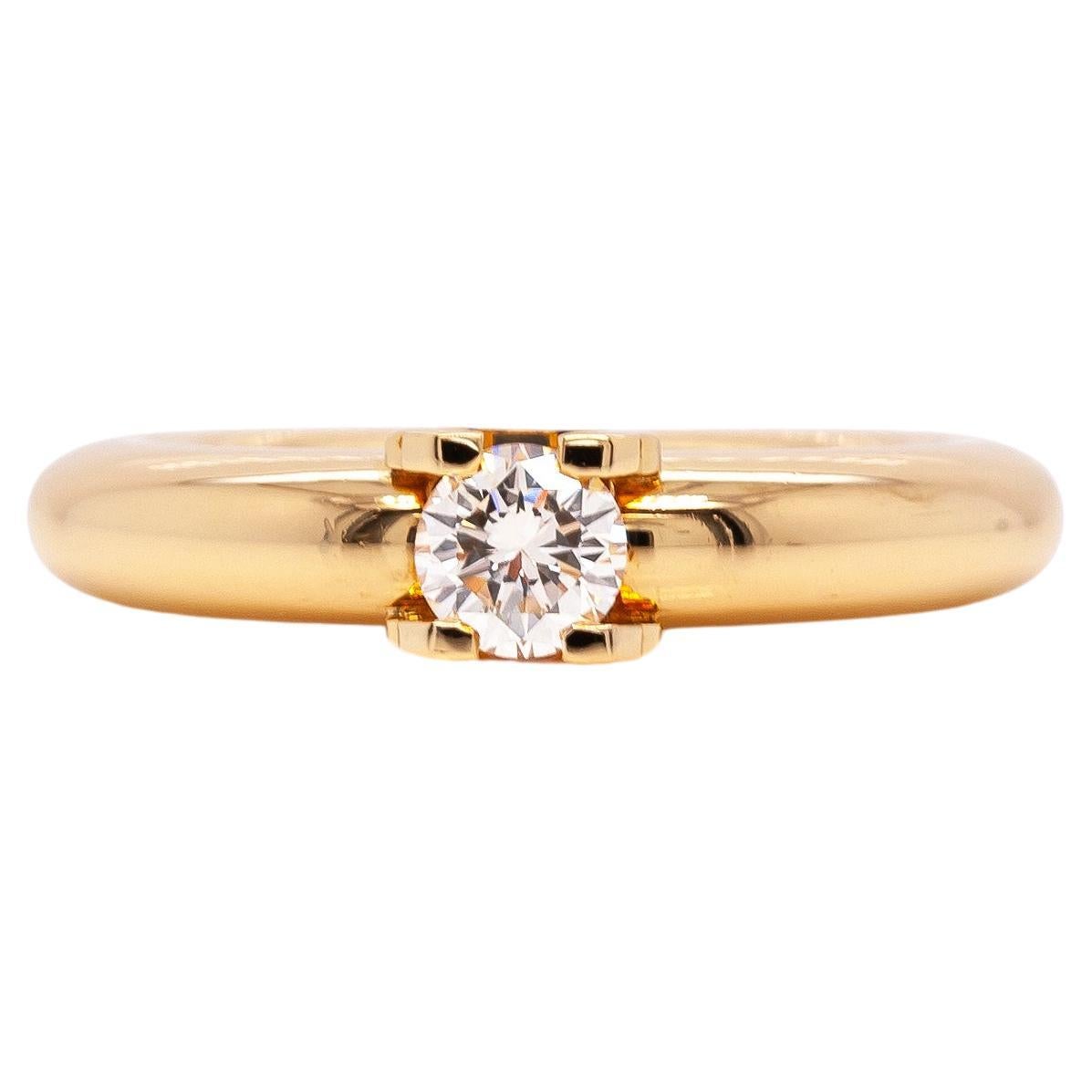 Cartier « C de Cartier » Bague de fiançailles solitaire en or jaune 18 carats avec diamants en vente