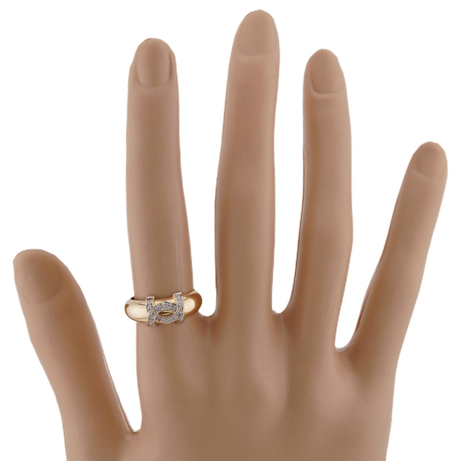 Taille ronde CARTIER C de CARTIER Bague logo en or jaune 18 carats 52 en vente