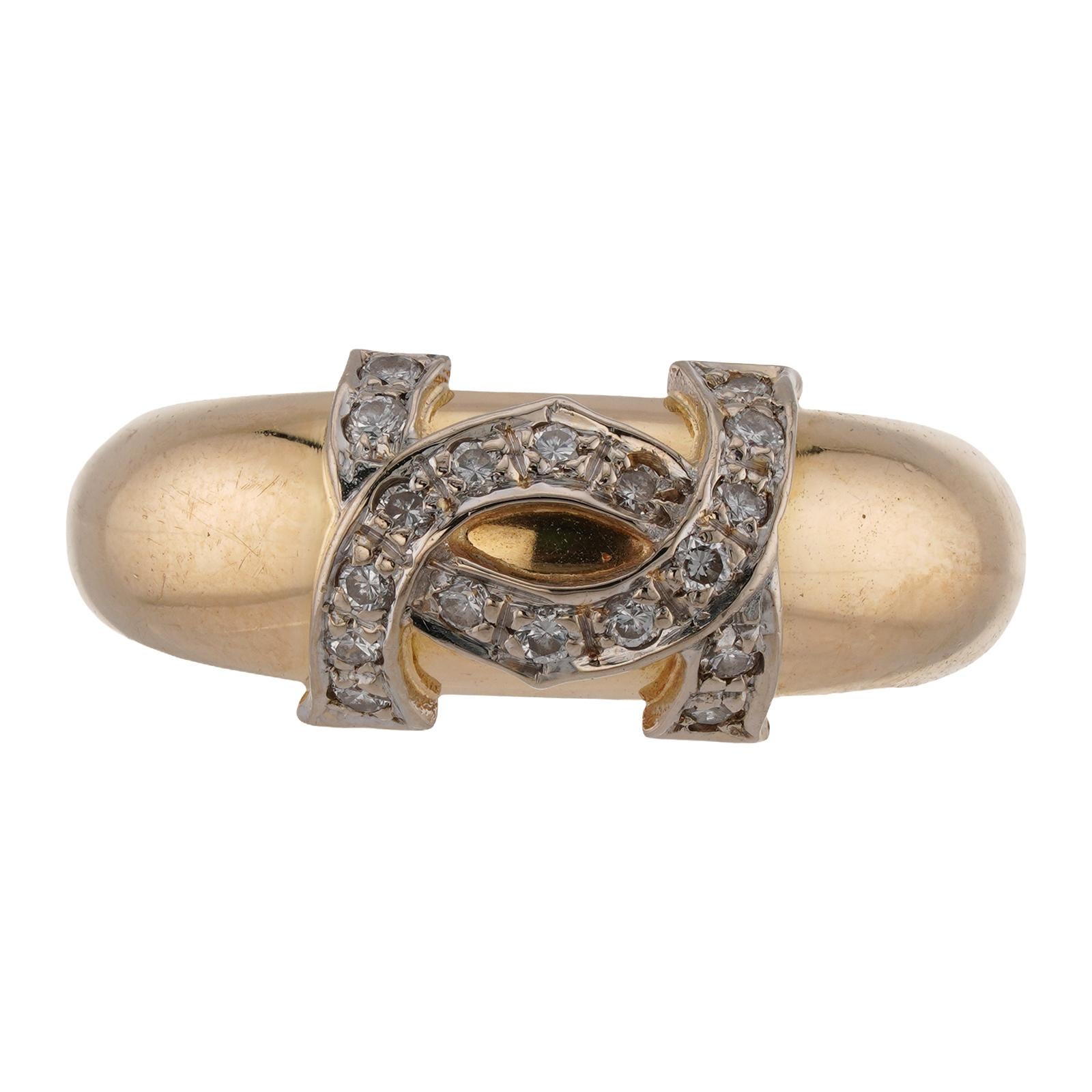 CARTIER C de CARTIER Bague logo en or jaune 18 carats 52 Excellent état - En vente à New York, NY