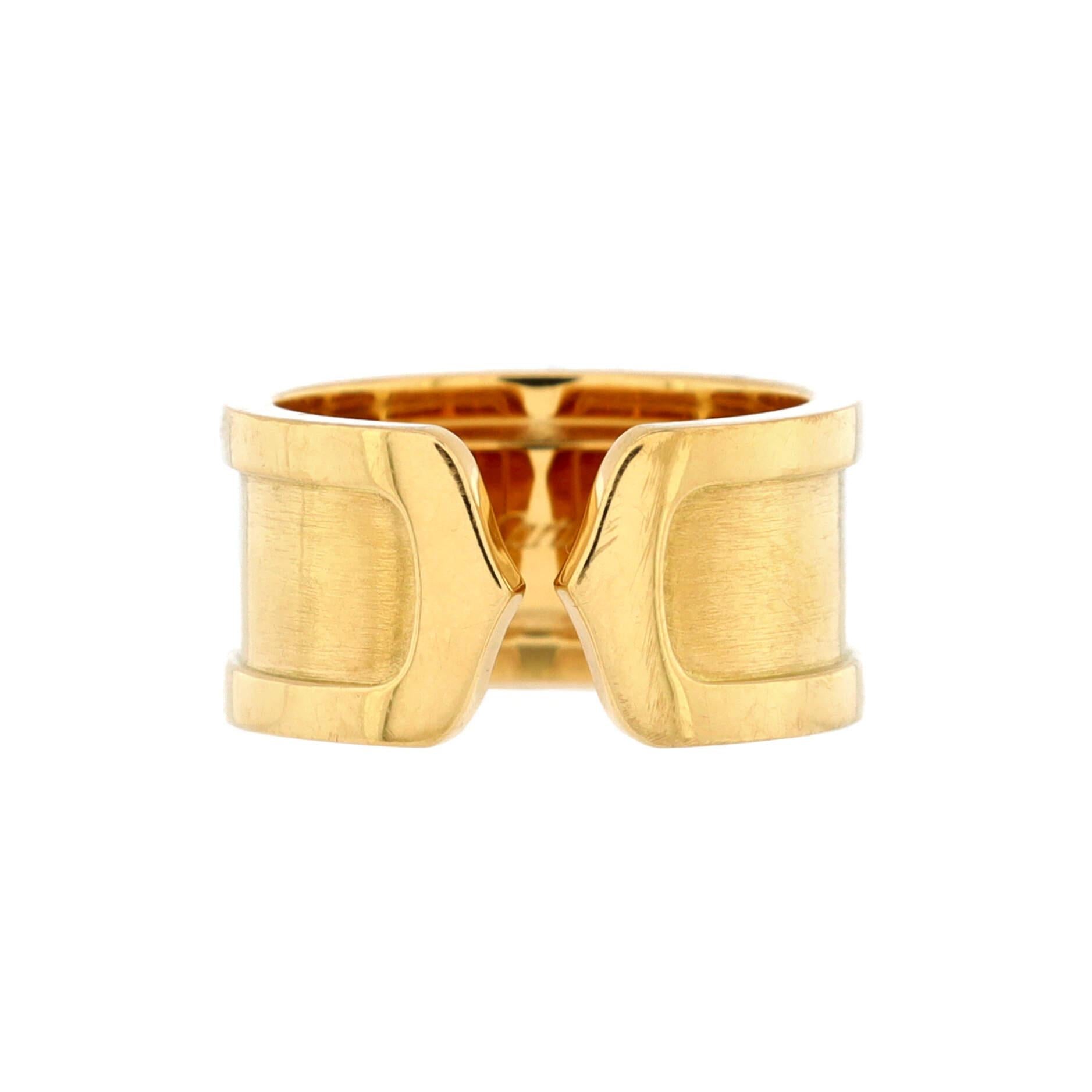 Condition: Good. Moderately heavy wear throughout.
Accessories: No Accessories
Measurements: Size: 5.25 - 50, Width: 10 mm
Designer: Cartier
Model: C de Cartier Ring 18K Yellow Gold 10mm
Exterior Color: Yellow Gold
Item Number: 224640/10