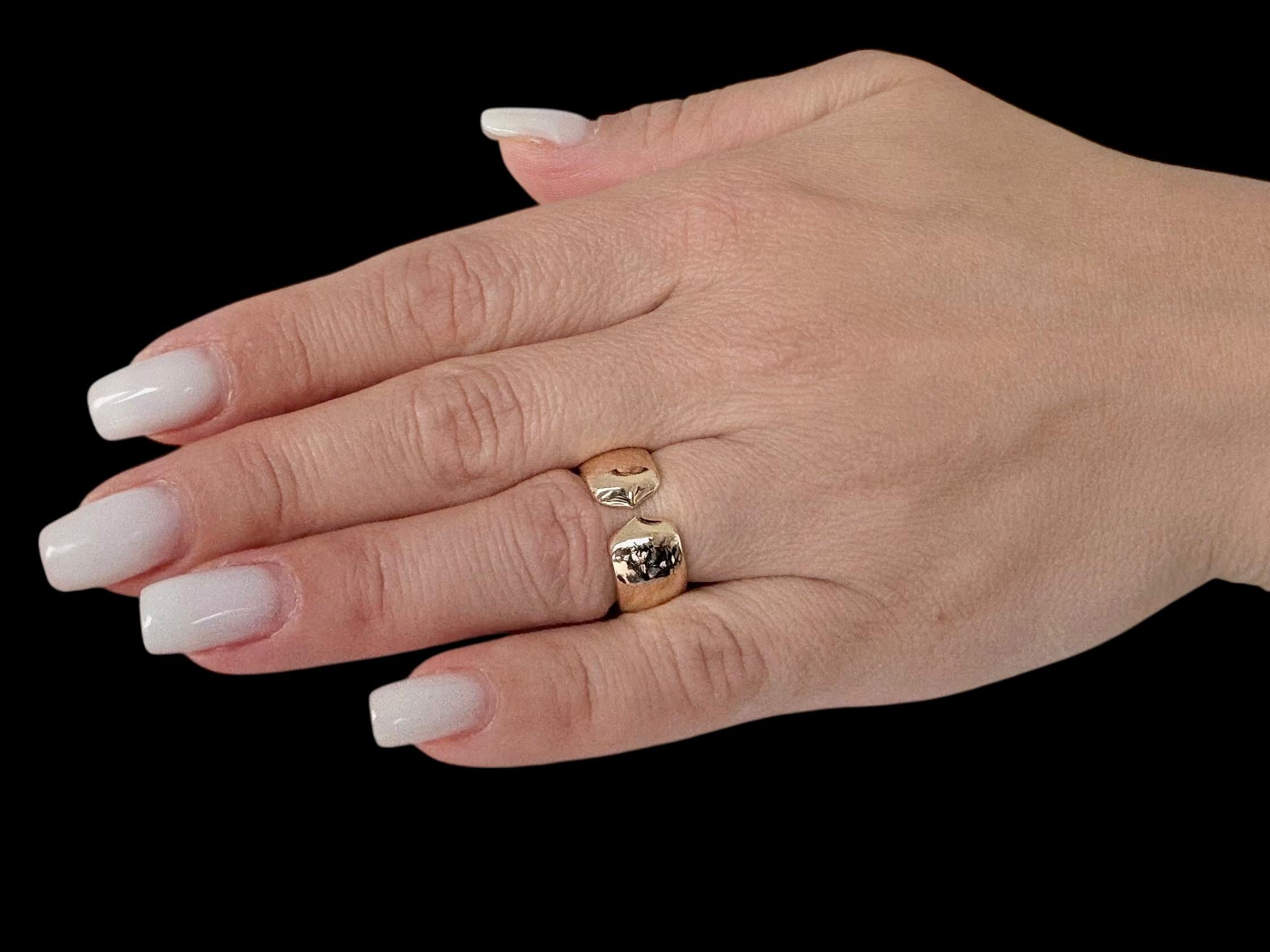 Bague Cartier A.I.C. en or jaune en vente 2