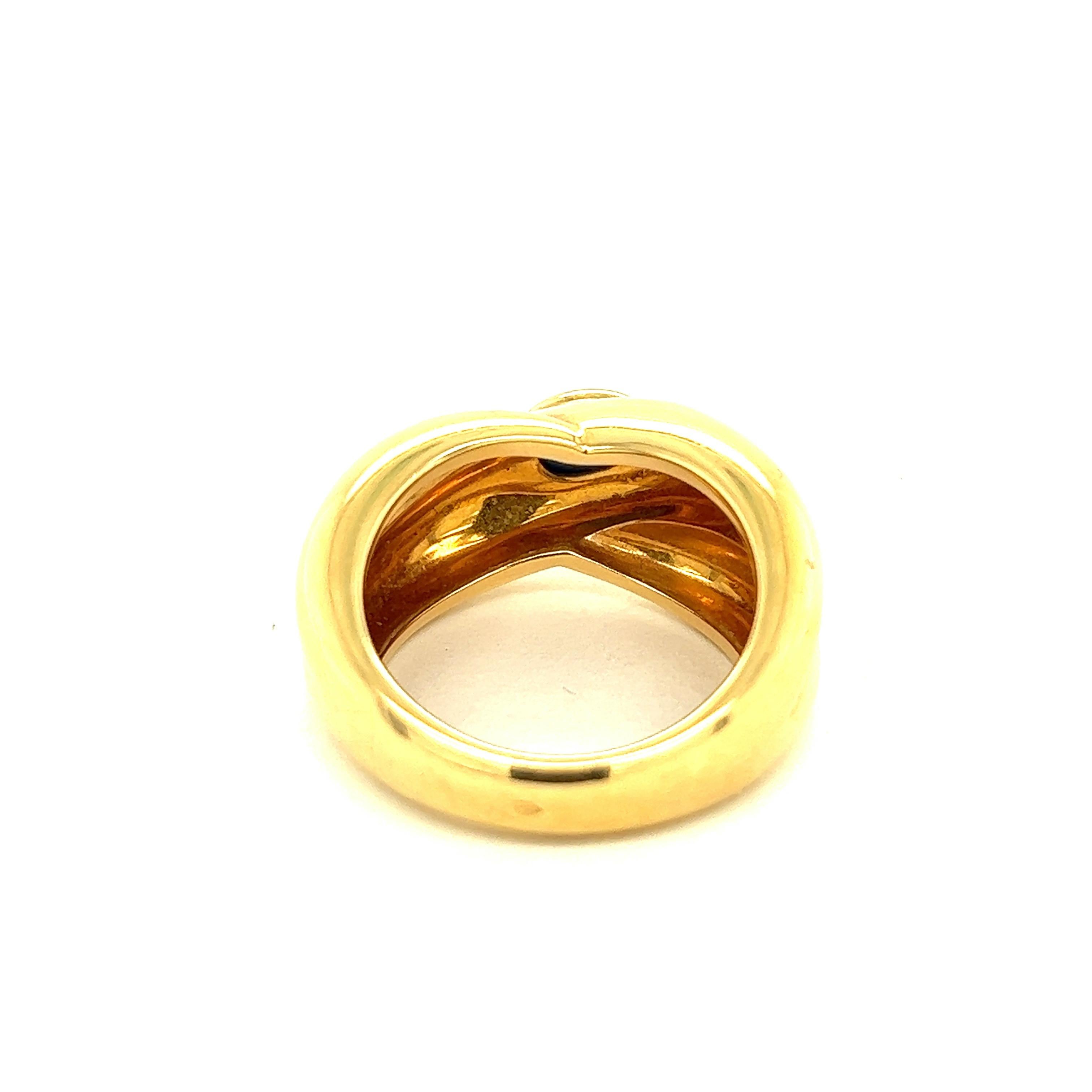 Women's Cartier Cabochon Sapphire 18k Yellow Gold Ring, 1992