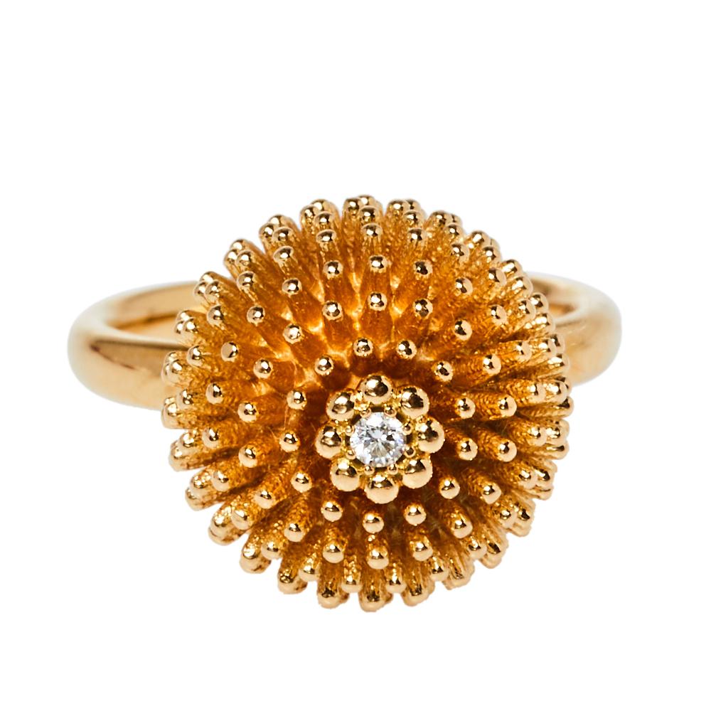 Dieser ätherische Ring ist ein wunderschönes und feminines Schmuckstück:: das zu einer Vielzahl von Outfits passt. Dieser wunderschöne Ring aus 18 Karat Roségold mit einem Kaktuskopf steht für den schicken Geschmack und die raffinierte Ästhetik der
