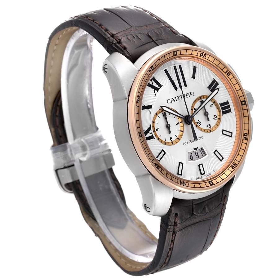 Cartier Calibre Chronograph Steel Rose Gold Mens Watch W7100043 Box Papers In Excellent Condition For Sale In Atlanta, GA