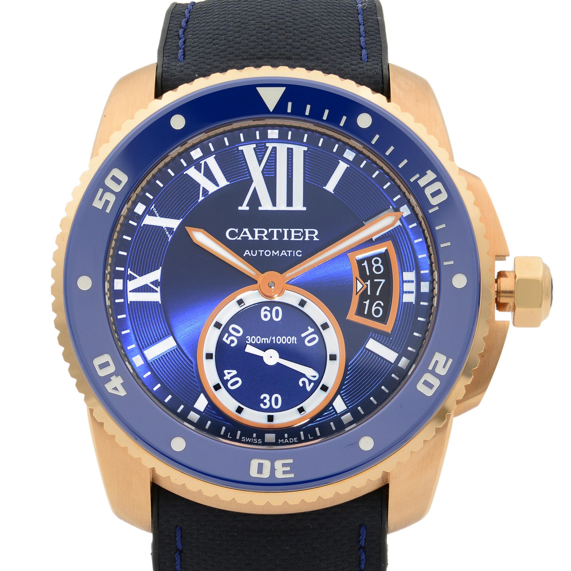 This display model Cartier Calibre de Cartier Diver WGCA0009 is a beautiful men's timepiece that is powered by mechanical (automatic) movement which is cased in a rose gold case. It has a round shape face, date indicator, small seconds subdial dial