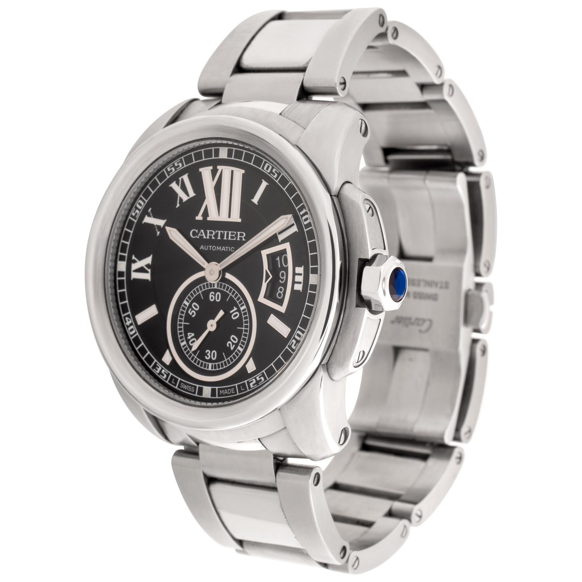 Calibro Cartier in acciaio inossidabile con quadrante nero a numeri romani. Automatico con secondi e data. Cassa da 42 mm. Rif. W7100016. Orologio Cartier di pregio usato.

 L'orologio certificato usato Cartier Calibre W7100016 è realizzato in