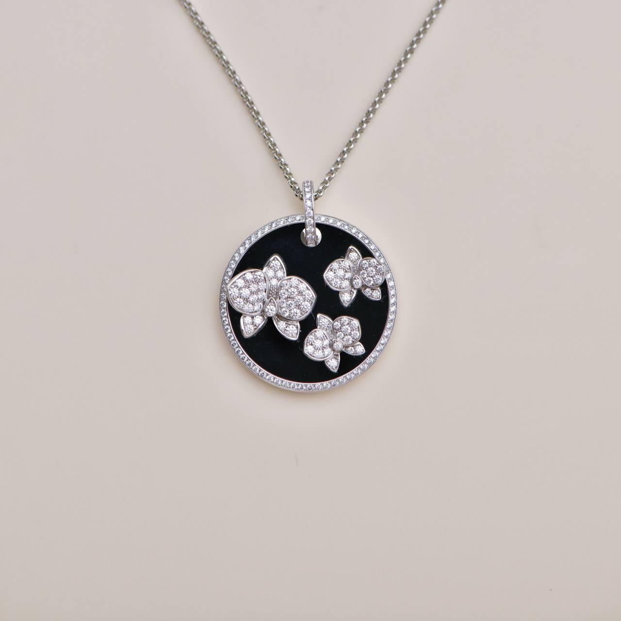 Cartier Caresse D'Orchidees Par Diamant Onyx 18K Weißgold Halskette im Angebot 6