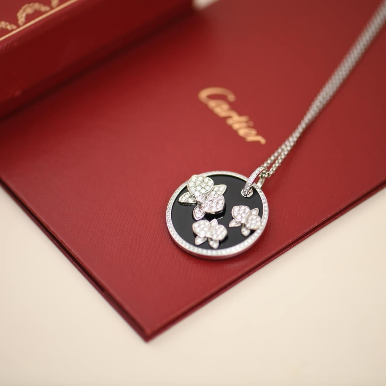 Cartier Caresse D'Orchidees Par Diamant Onyx 18K Weißgold Halskette im Zustand „Hervorragend“ im Angebot in Banbury, GB