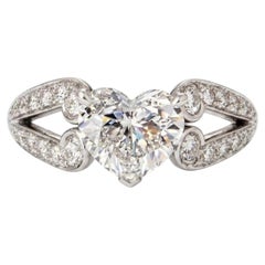 Anillo de compromiso solitario con diamante en forma de corazón certificado Cartier