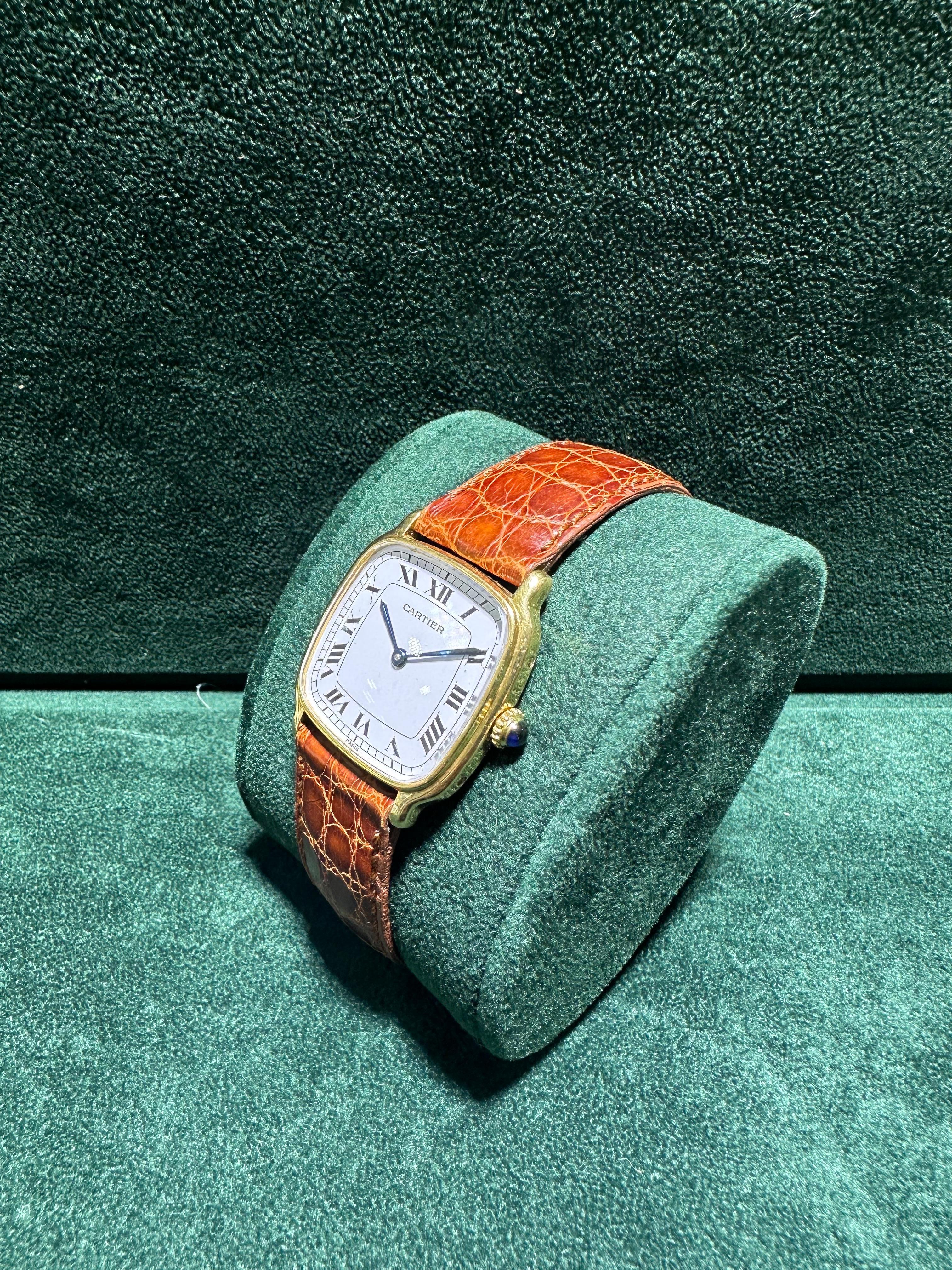 The Cartier Chambord was introduced in the 1975. In 1973, 12 models were commercialized within the new Louis Cartier collection (Ceinture, Square, Ellipse, Santos, Baignoire, Vendôme, Cristallor, Gondole, Fabergé, Coussin, Tank Normale and Tank