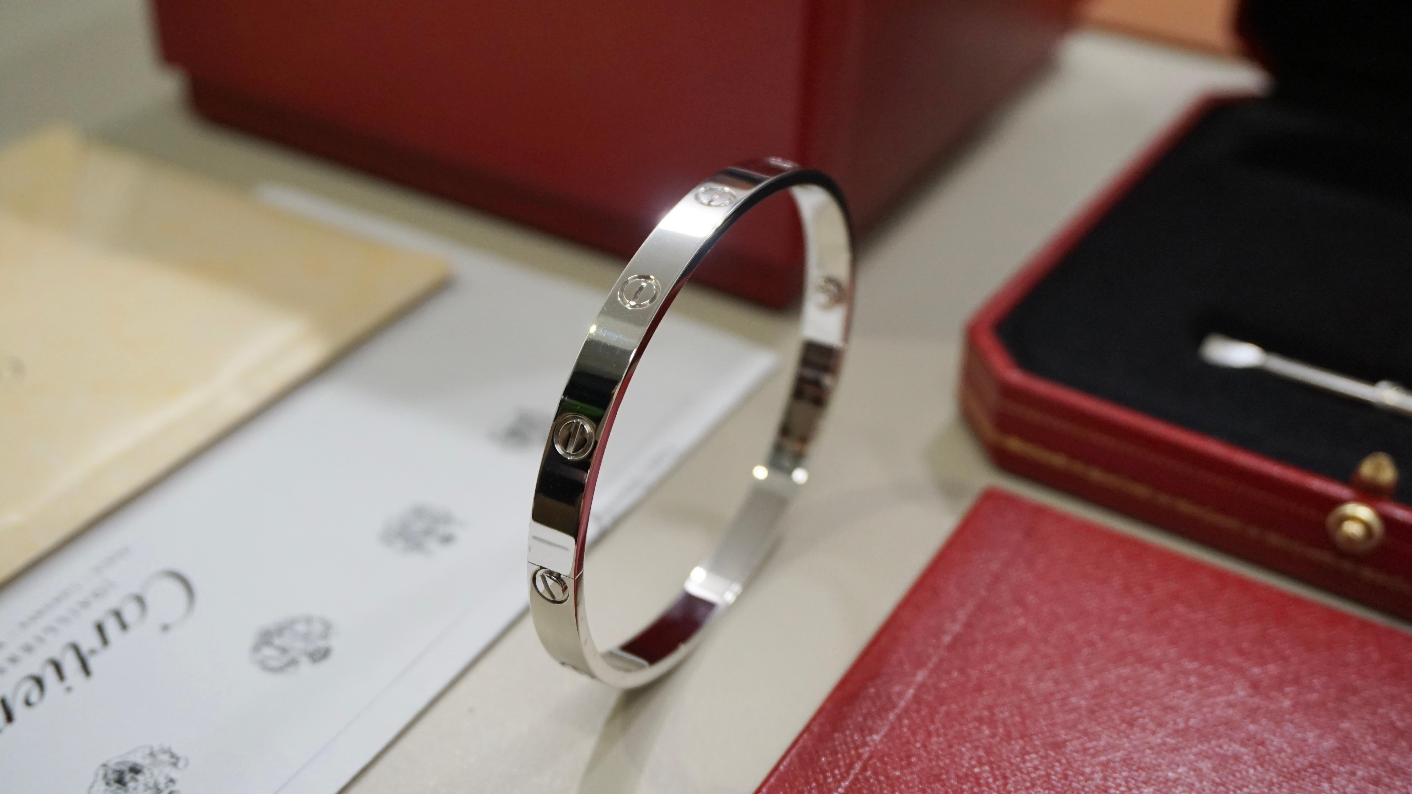 Cartier Bracciale classico dell'amore in oro bianco misura 20 con scatola e documenti B6067620 in vendita 1