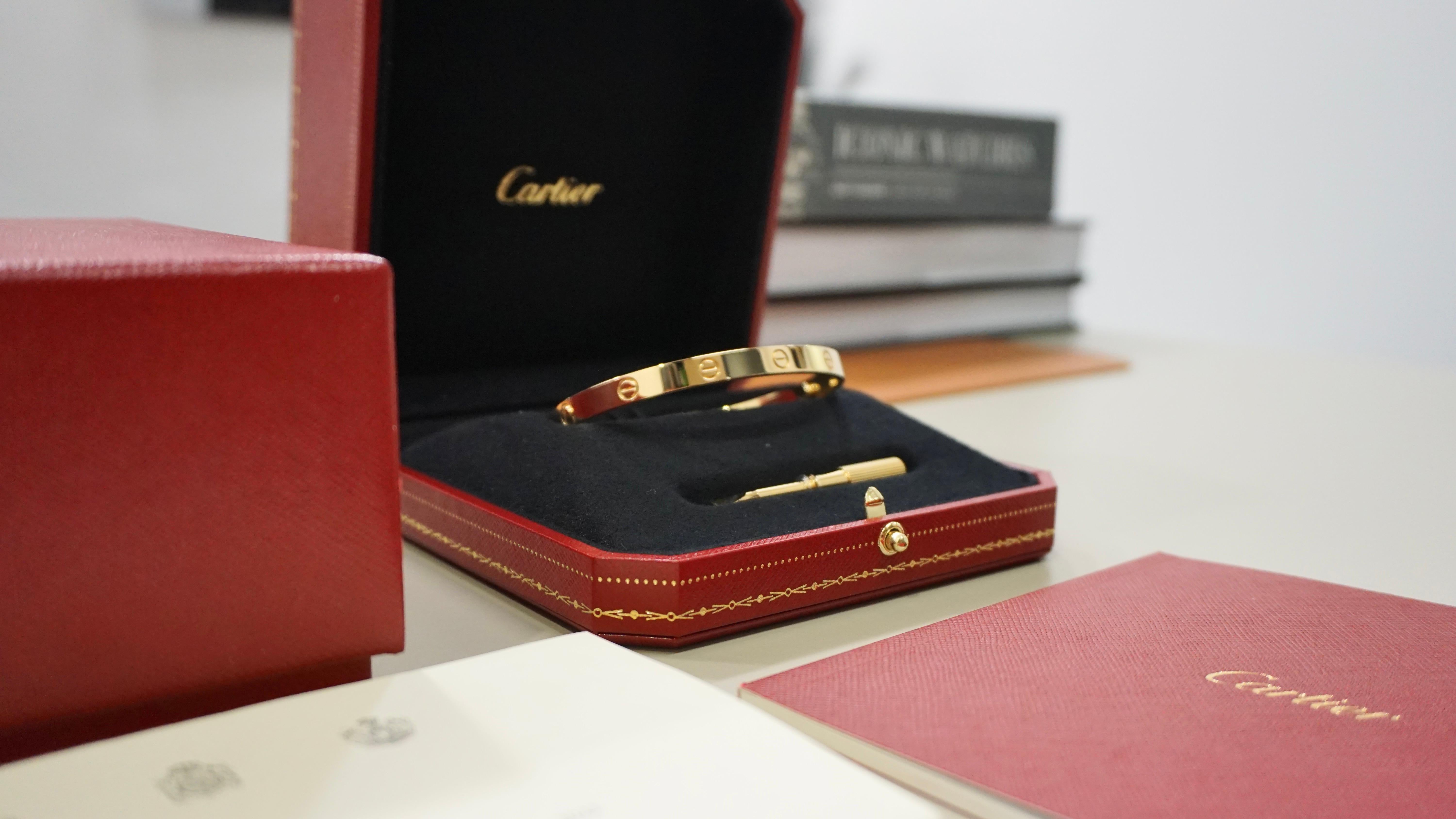 Cartier Bracciale Classico dell'Amore in oro giallo misura 20 con scatola e documenti B6067520 in vendita 3