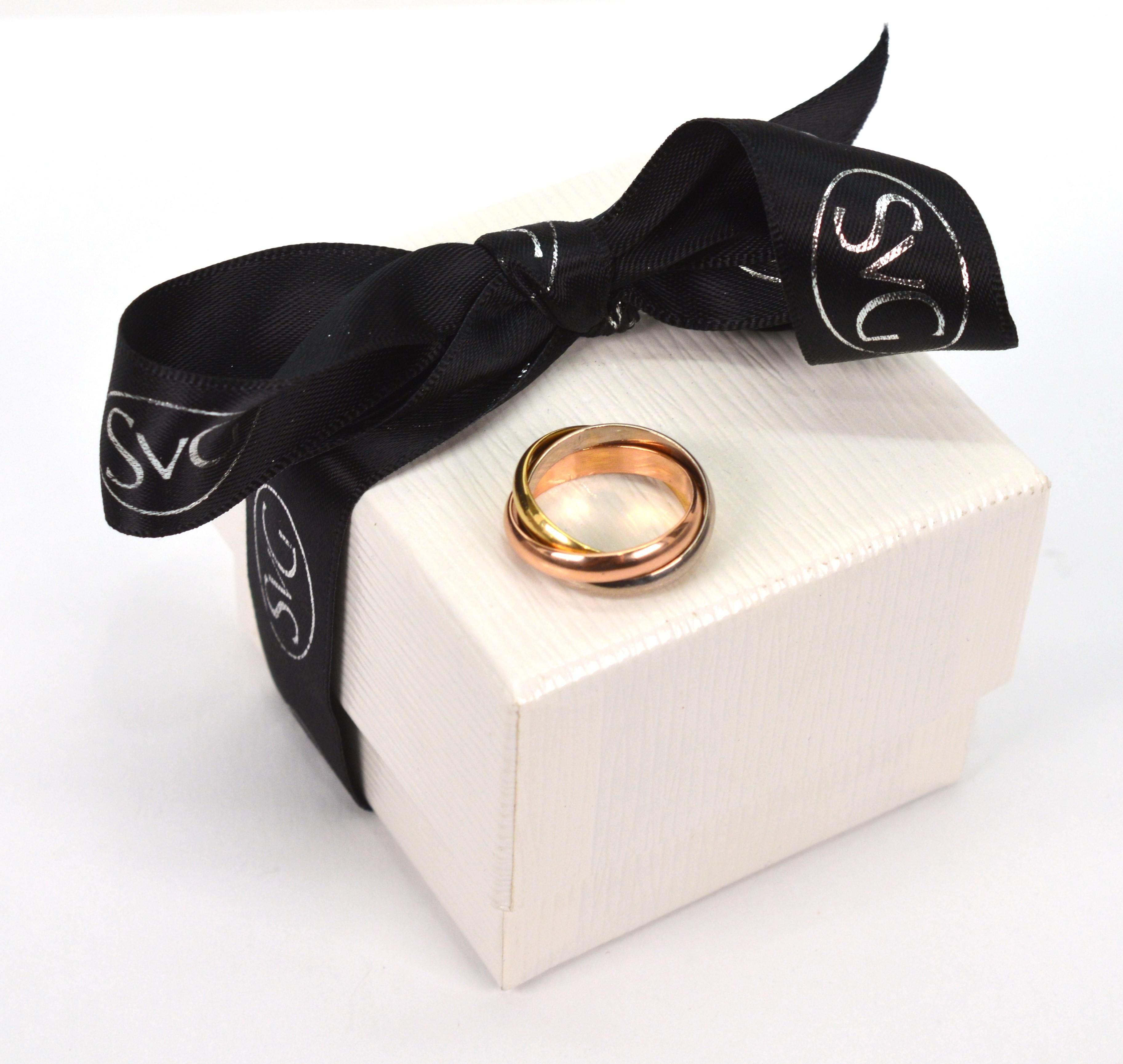 pave trinity ring
