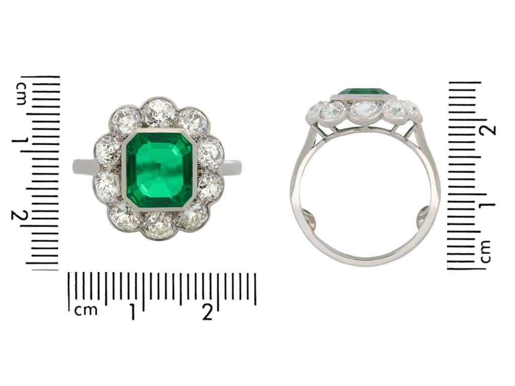 Cartier Ring mit kolumbianischem Smaragd und Diamanten, englisch, um 1950. (Art déco)