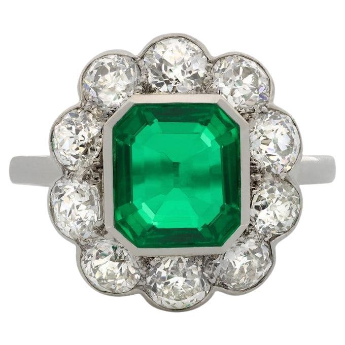 Cartier Colombian Emerald and Diamond Cluster Ring, English, circa 1920 For Sale