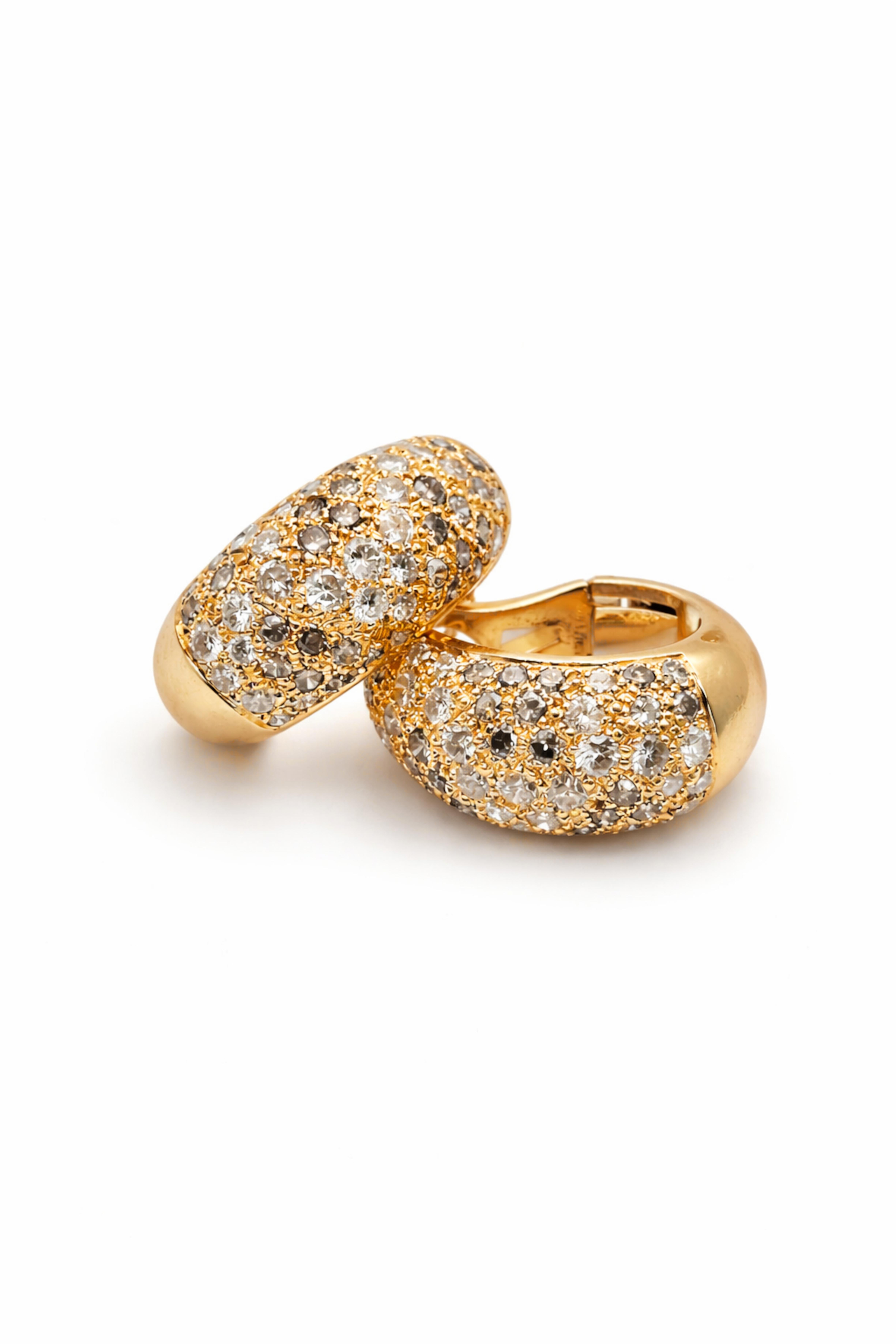 Cartier Farbige Diamant-Reif-Ohrringe im Angebot