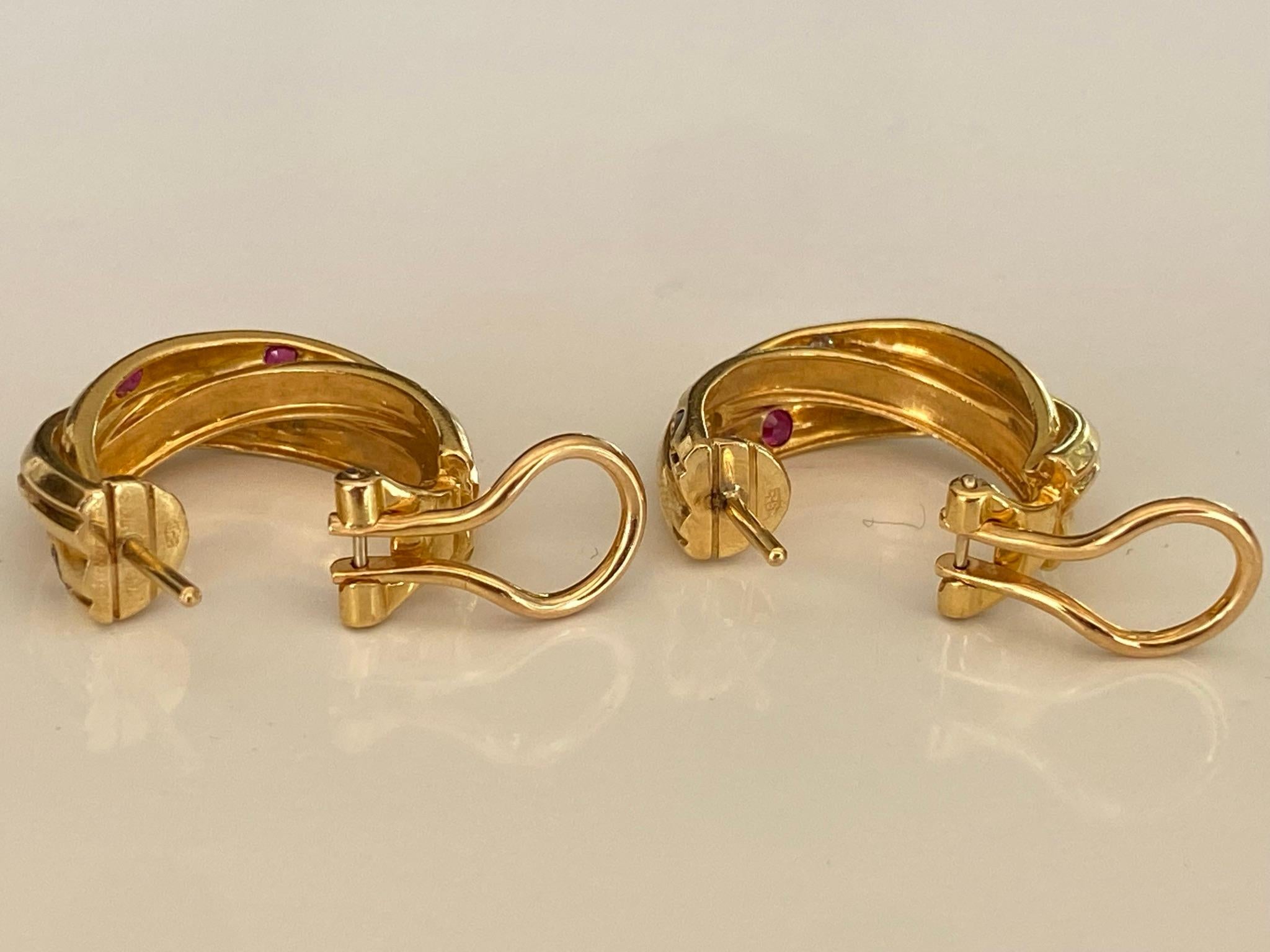 Cartier Constellation Ohrringe aus 18 Karat Gelbgold, Rubin, Saphir und Diamant 6