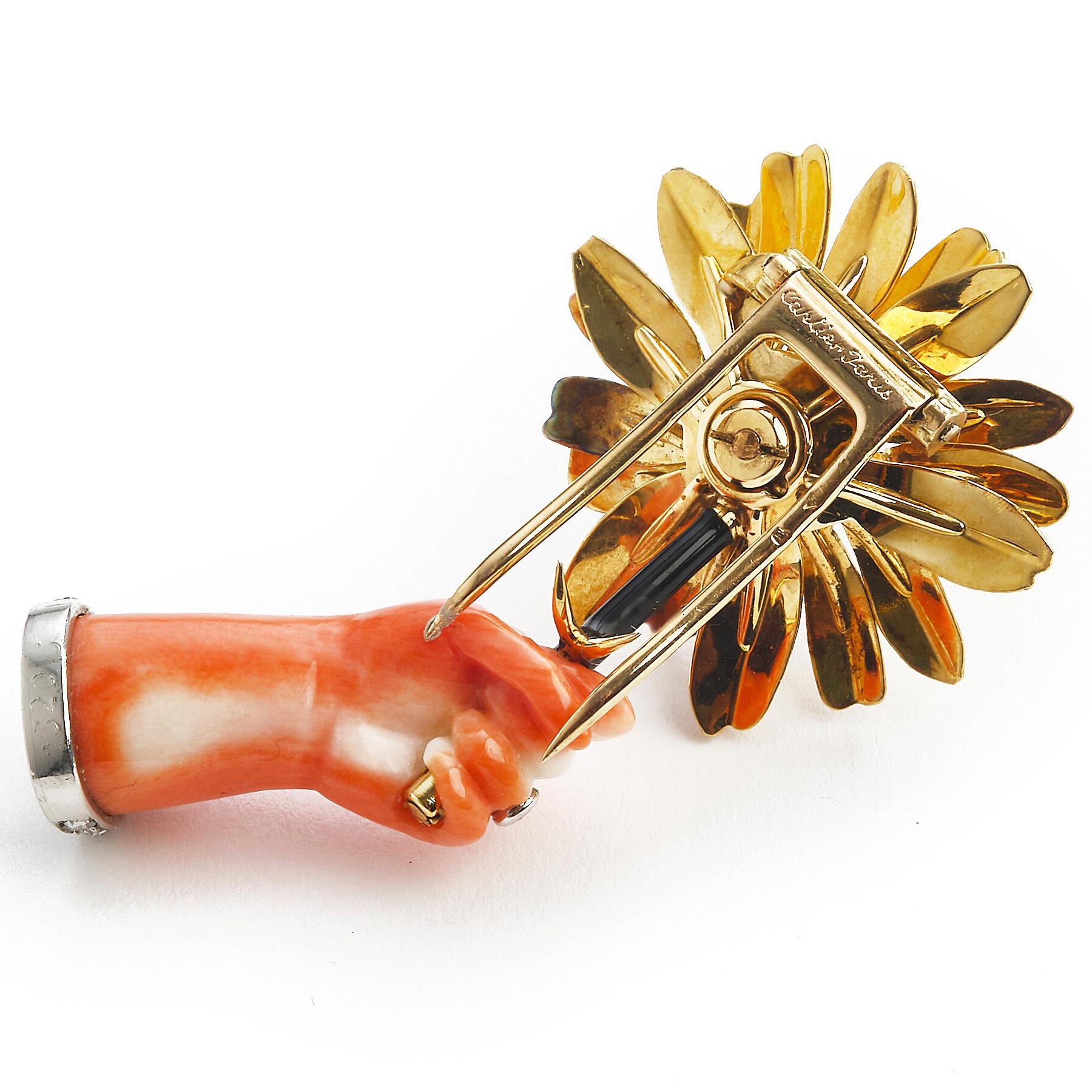 Cartier Coral Hand and Flower Pin Brooch, circa 1937 In Excellent Condition In Idar-Oberstein, DE