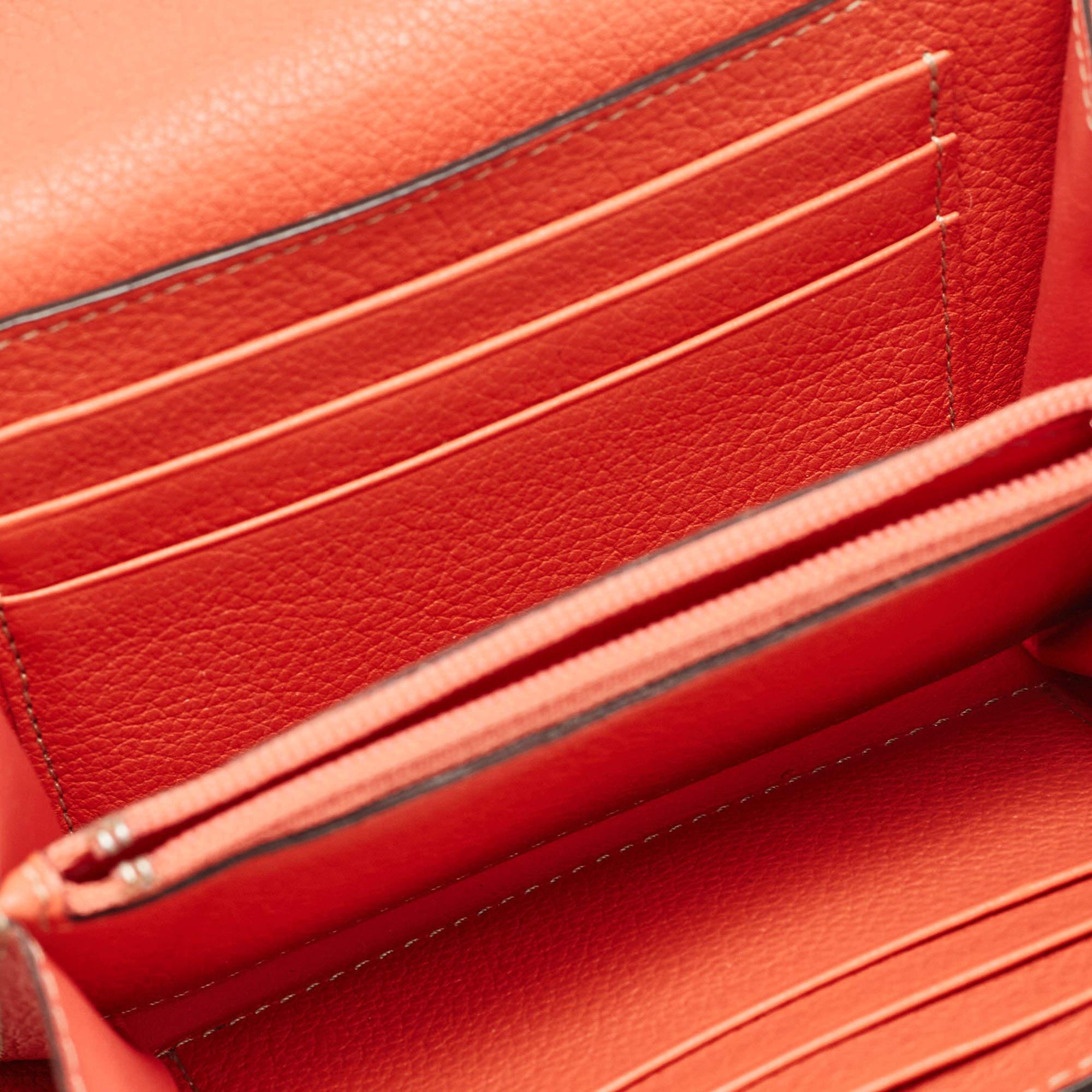 Cartier C De Cartier Brieftasche aus Koralle und orangefarbenem Leder Damen im Angebot