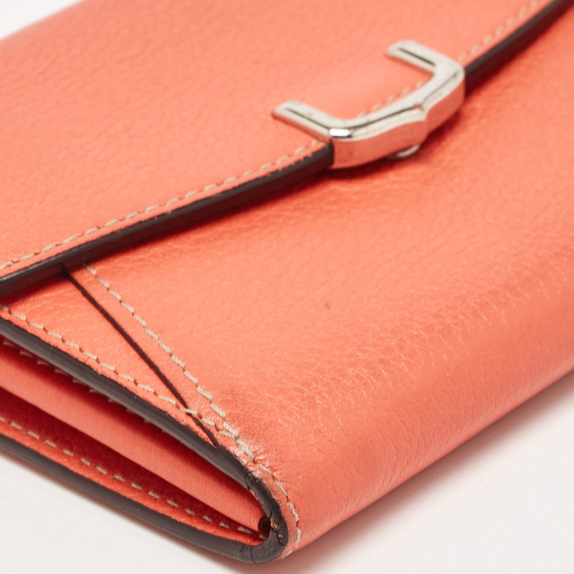 Cartier C De Cartier Brieftasche aus Koralle und orangefarbenem Leder im Angebot 3