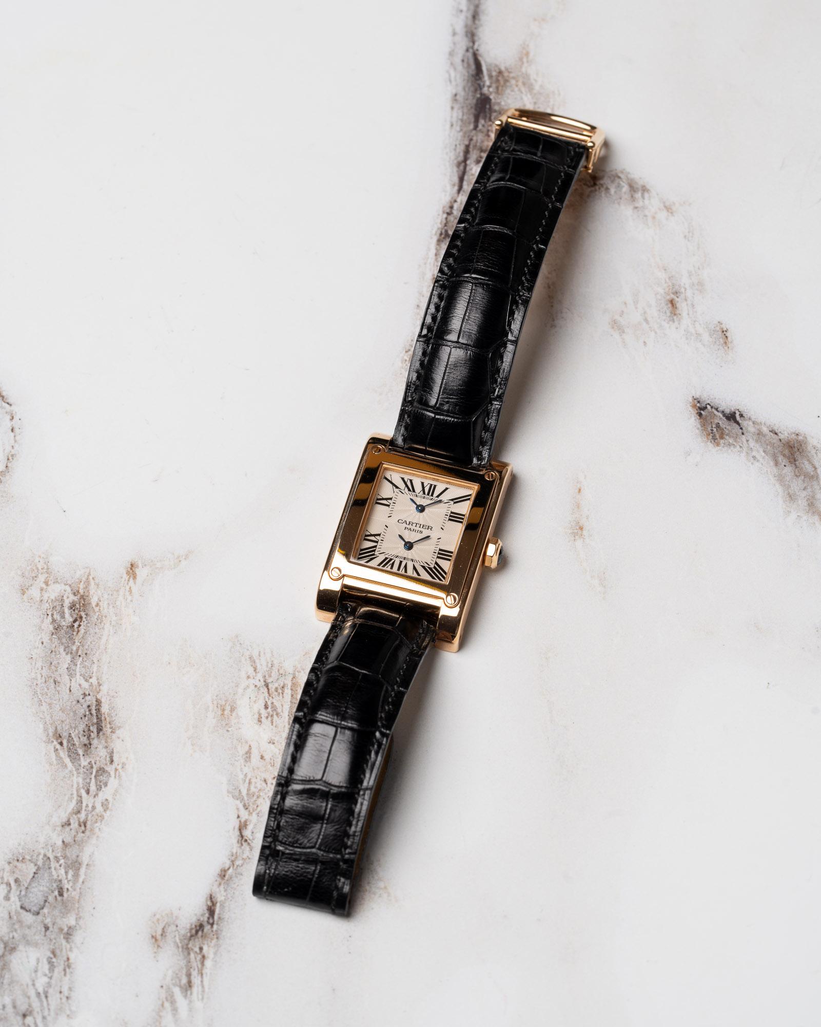 Cartier CPCP Tank à Vis 2594 Dual Time 18K RG 2000s im Angebot 3