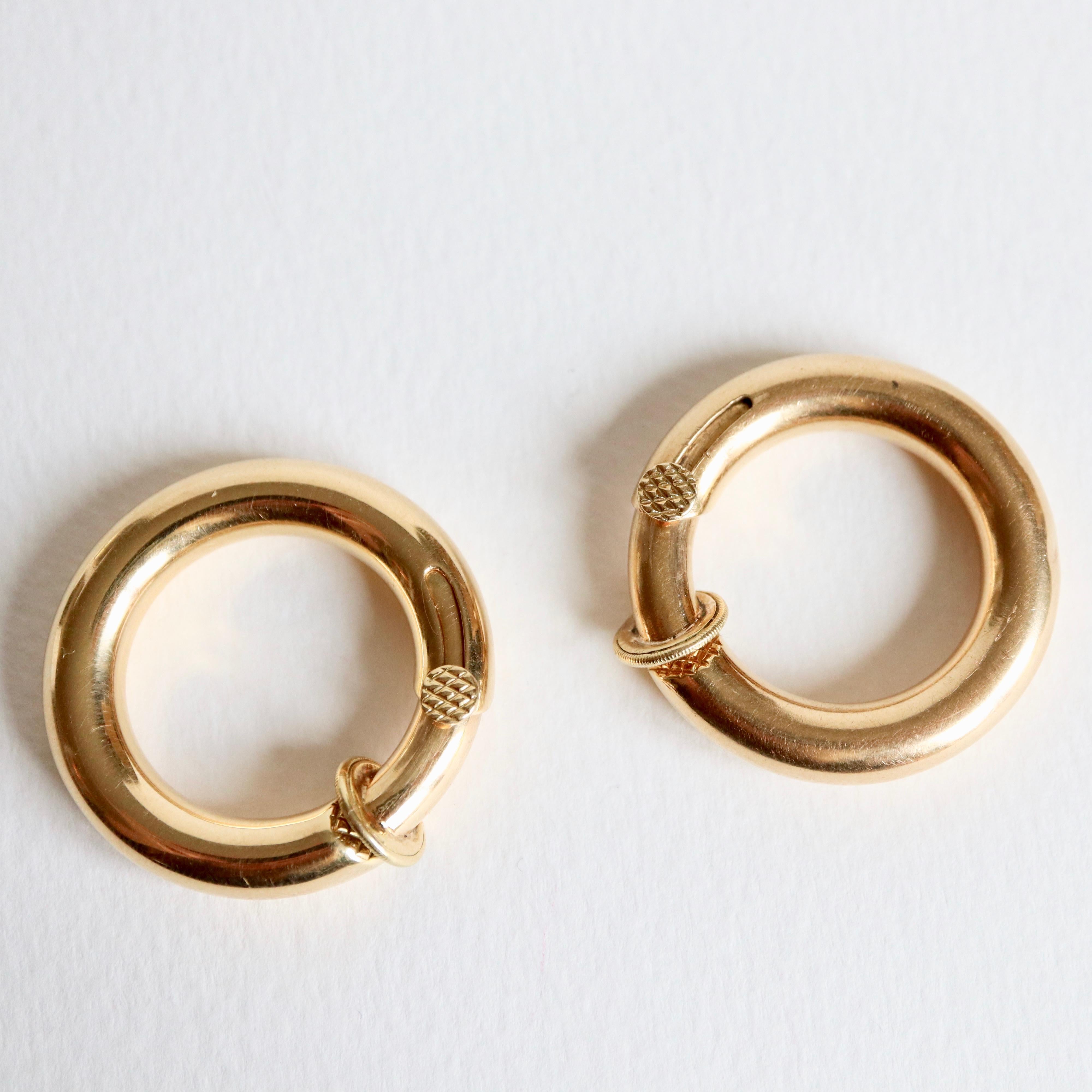 Cartier Creole Earrings in 18 Karat Yellow Gold In Good Condition In Paris, FR