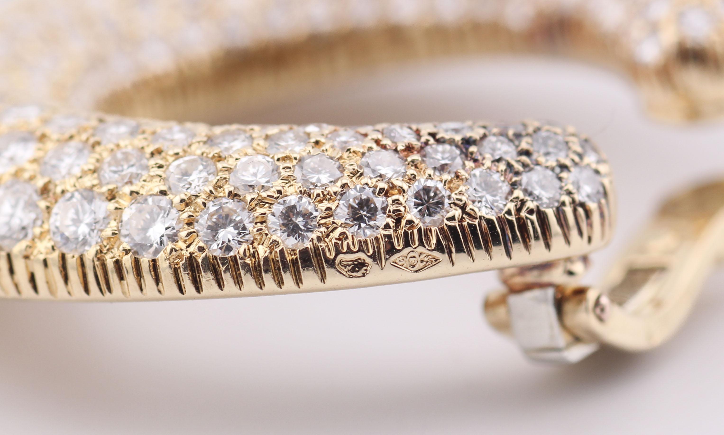 Créoles en or jaune 18k à gros diamants de Cartier en vente 2