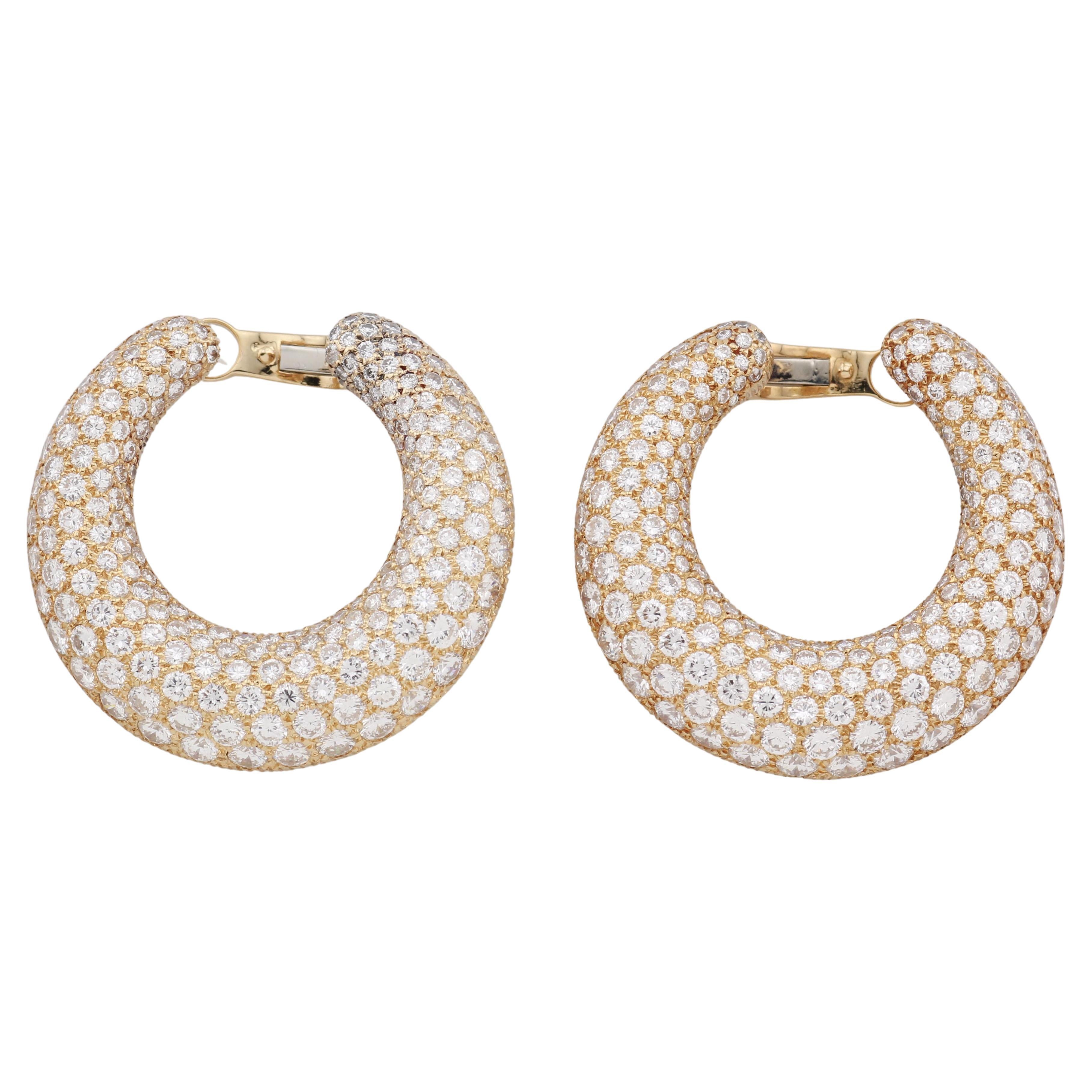 Créoles en or jaune 18k à gros diamants de Cartier en vente