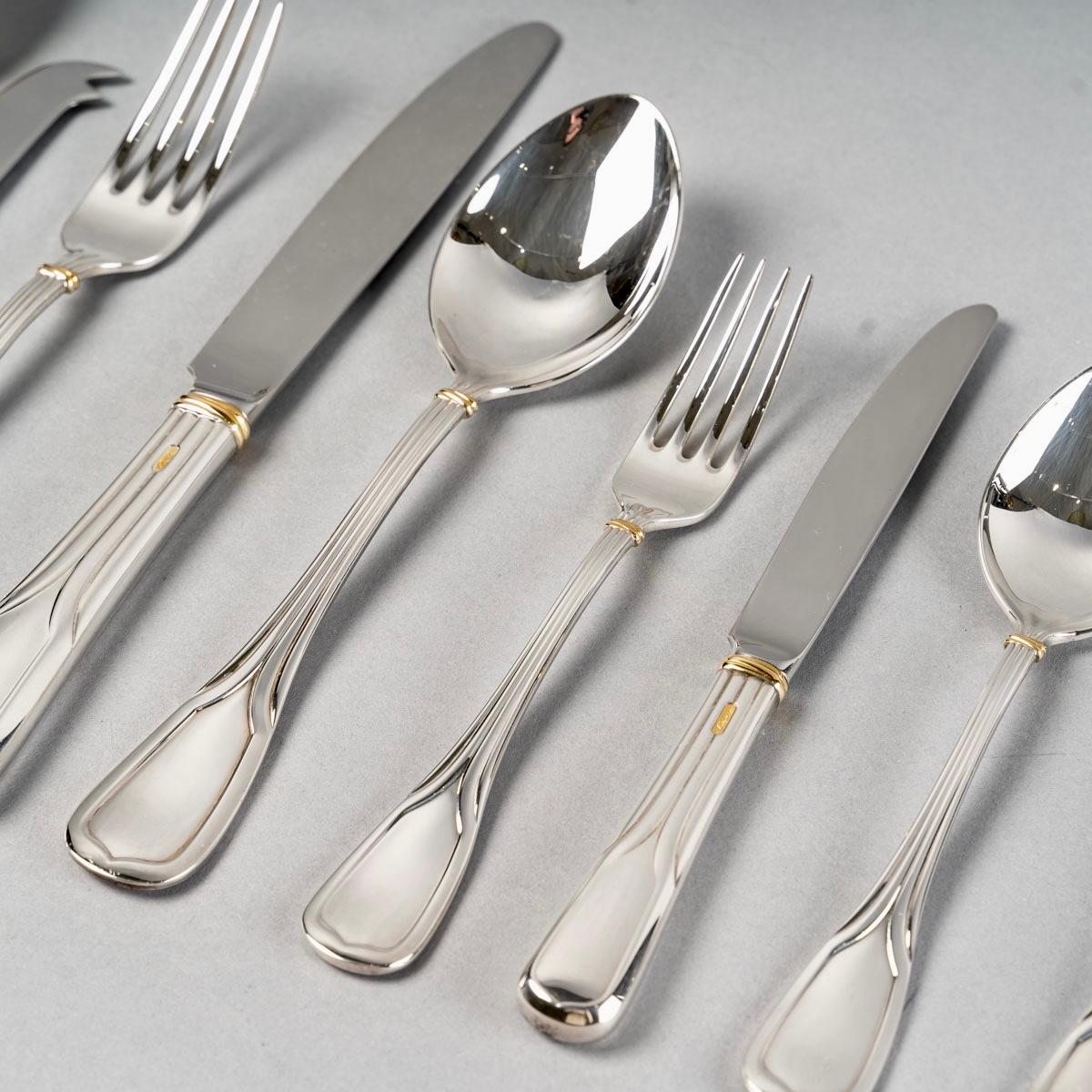 Cartier, Cutlery Flatware Set Maison Du Prince Trinity Silver Metal 110 Pieces In Good Condition For Sale In Boulogne Billancourt, FR