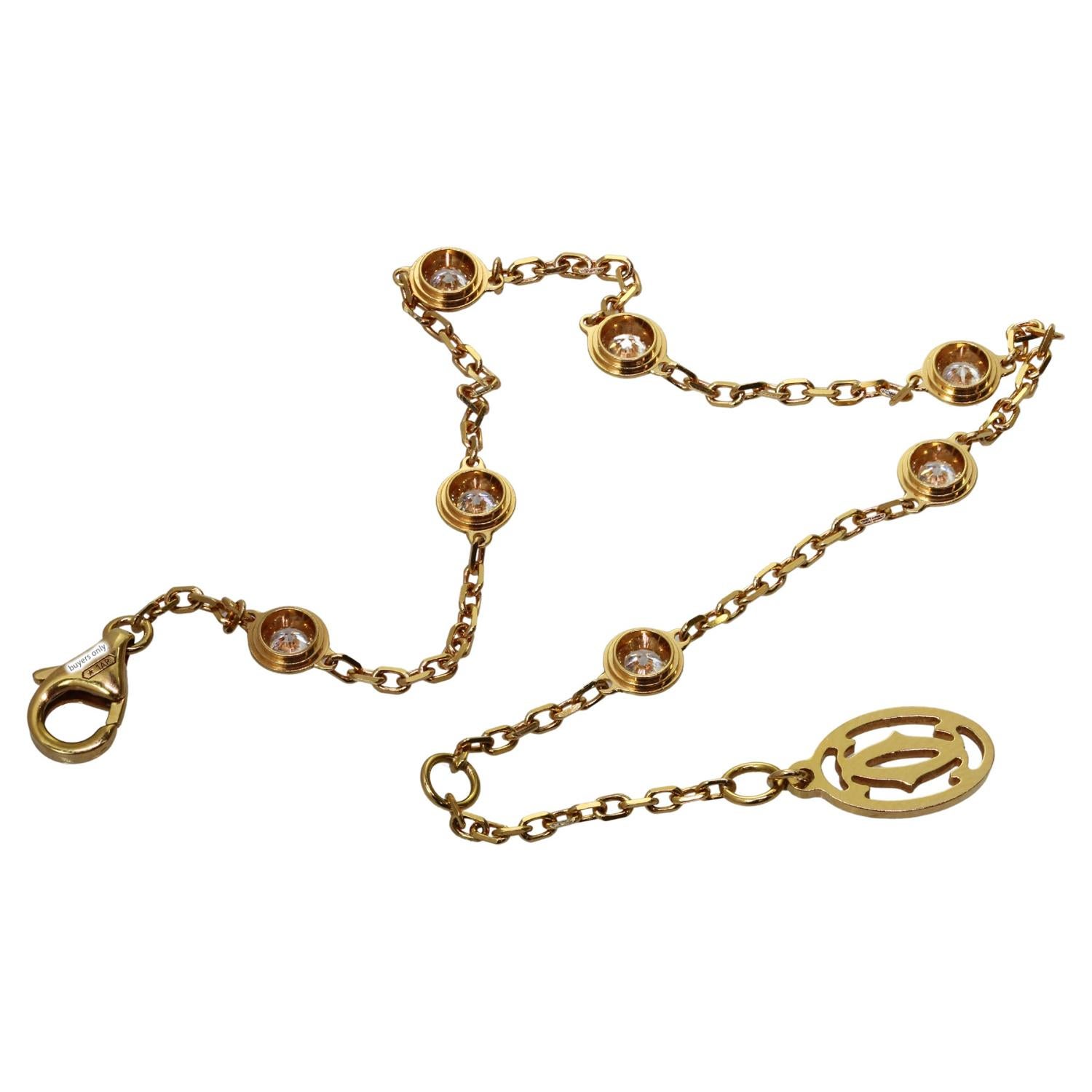 Dieses elegante Cartier-Armband aus der Collection'D'Amour ist aus 18 Karat Roségold gefertigt und mit 7 runden Diamanten im Brillantschliff D-E-F VVS1-VVS2 mit einem geschätzten Gewicht von 0,60 Karat besetzt. Hergestellt in Frankreich um 2016.
