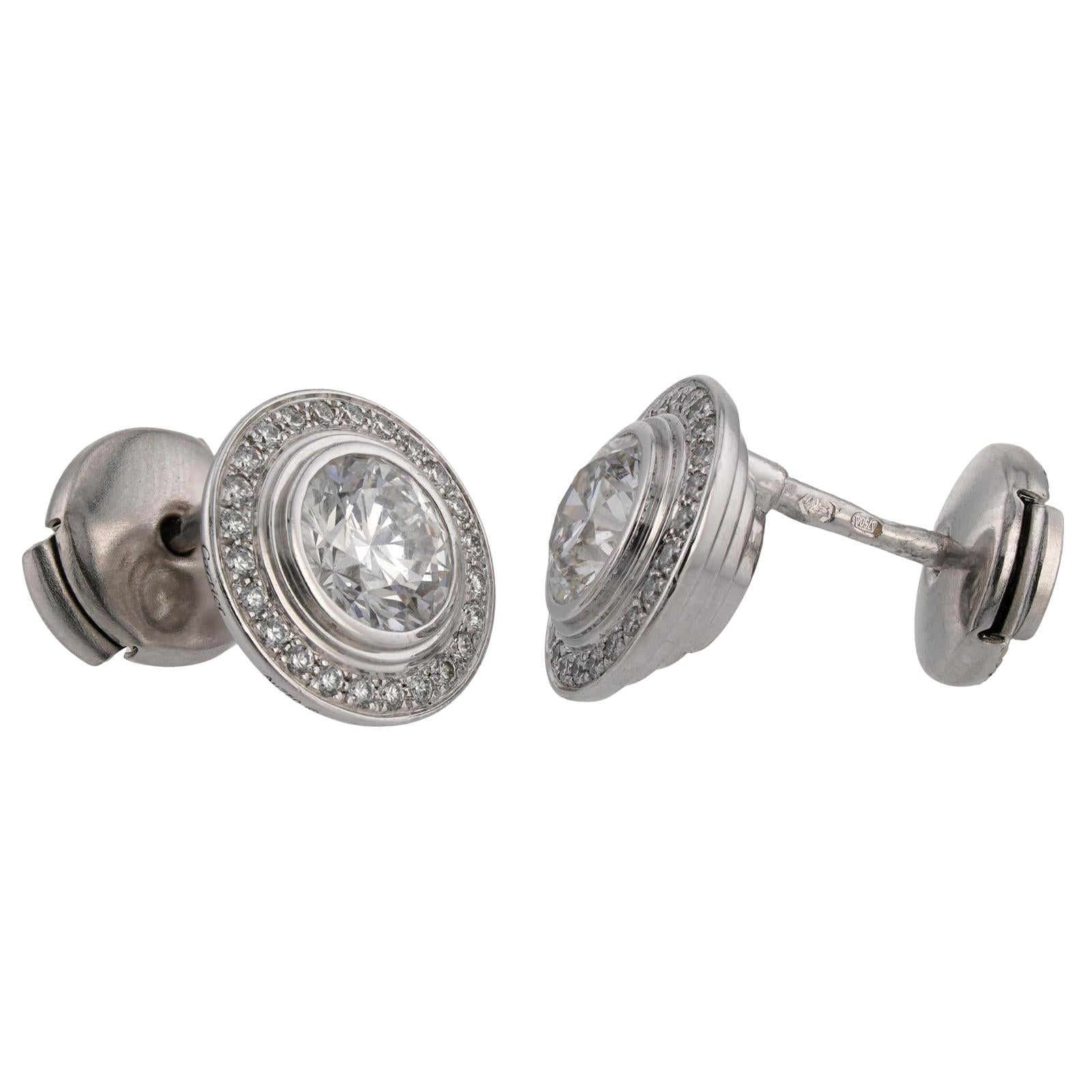 Donna Orecchini Cartier d'Amour con diamanti Pave in oro bianco in vendita