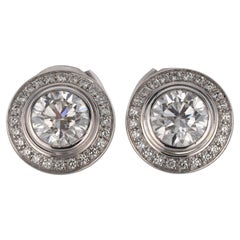 Orecchini Cartier d'Amour con diamanti Pave in oro bianco