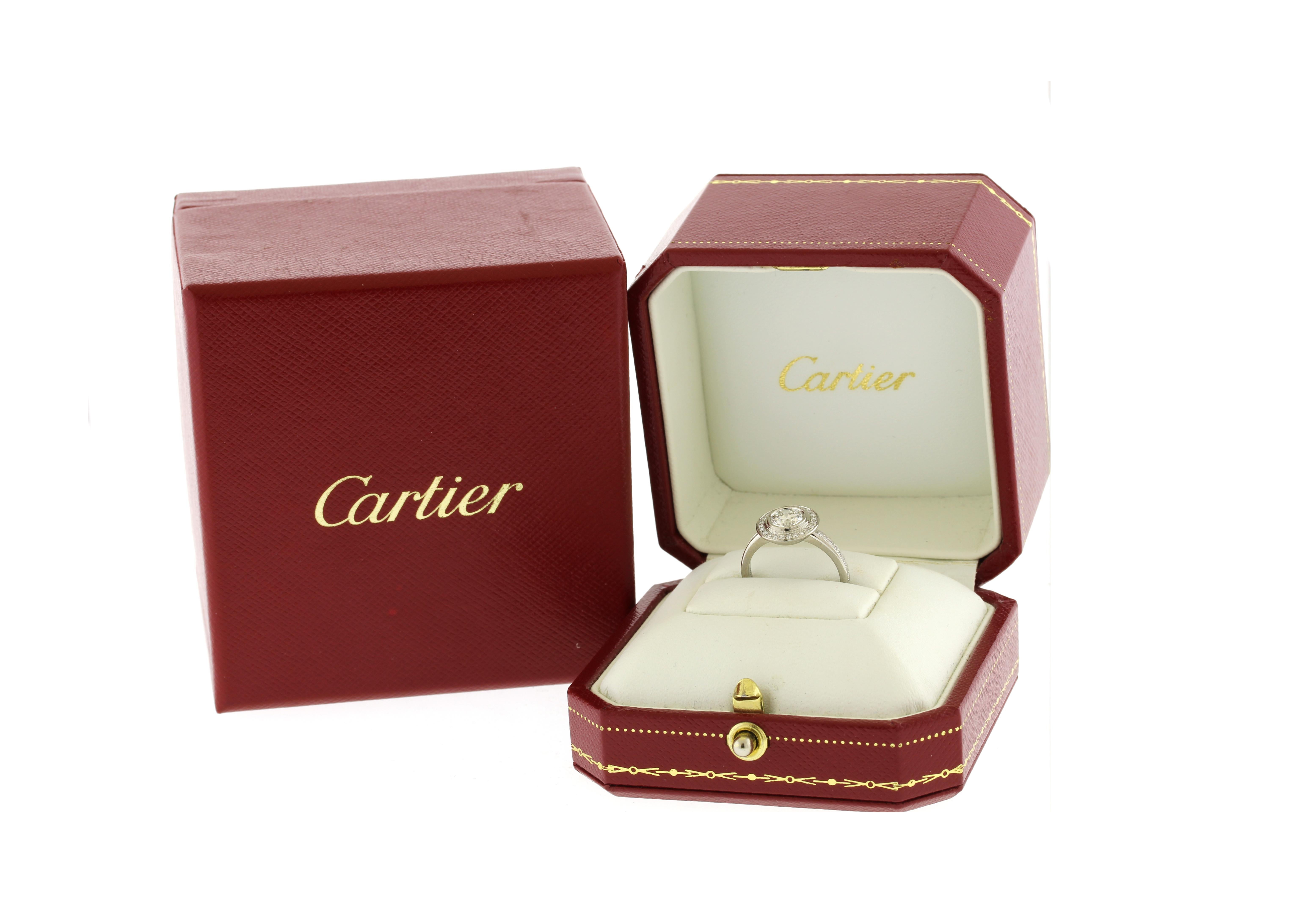 Cartier d'Amour Verlobungsring aus Platin mit Diamanten im Zustand „Hervorragend“ im Angebot in Bethesda, MD