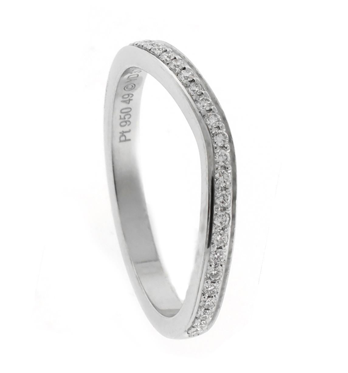 Cartier d'Amour Platinum Wedding Band In Excellent Condition For Sale In Bethesda, MD