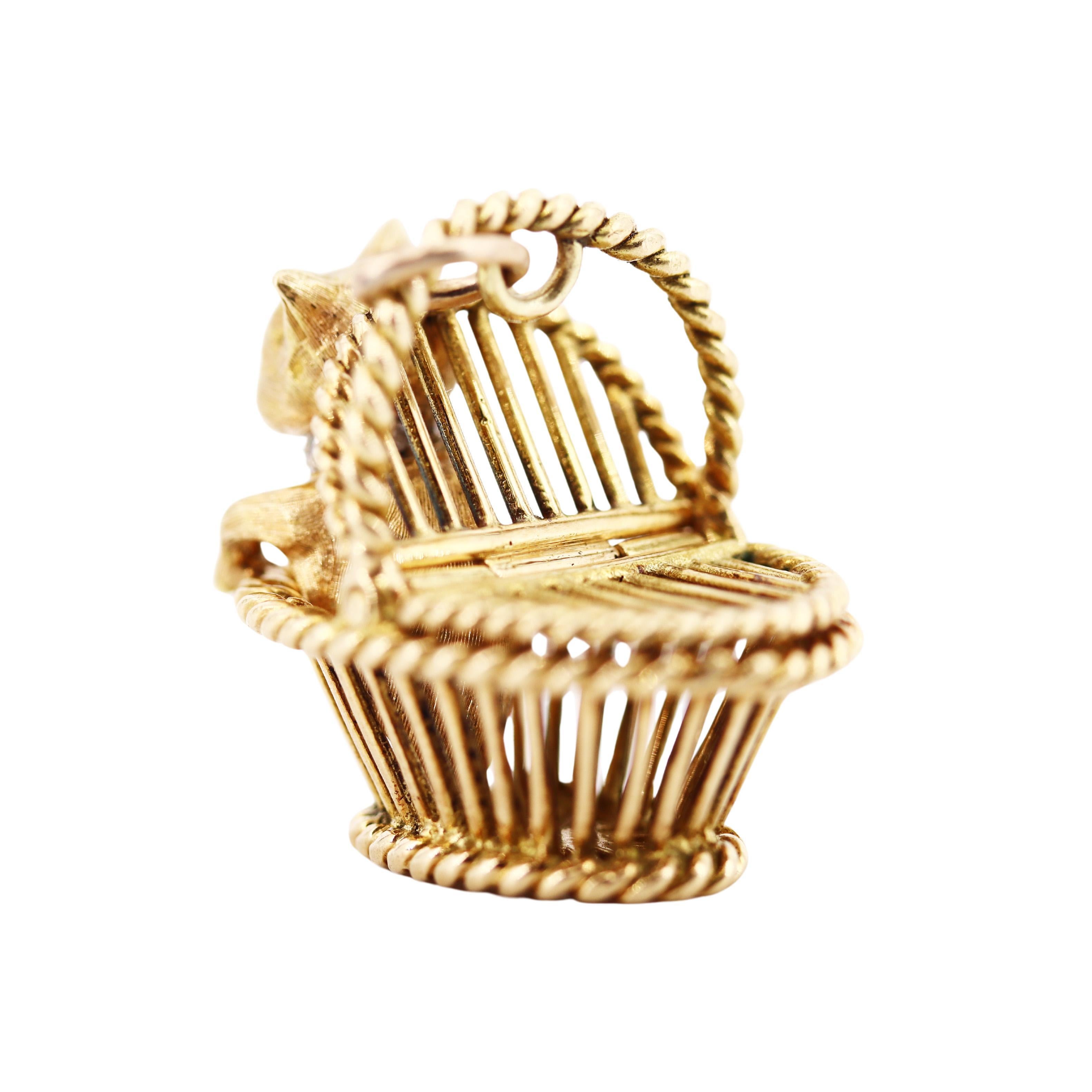 CARTIER Deco 18kt Yellow Gold Kitten in Basket Pendant Charm with Diamonds In Excellent Condition In Aventura, FL