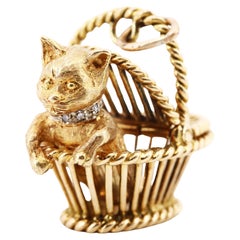 CARTIER Deco 18kt Yellow Gold Kitten in Basket Pendant Charm with Diamonds
