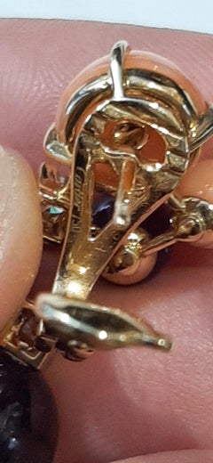 Cartier 'Delice de Goa' Ohrringe mit Amethyst, Diamanten und Koralle in 18K Gold