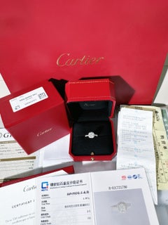 Anello Cartier Destinée in platino PT950 con diamante da 1 carato a taglio cuscino incastonato con montatura a corona