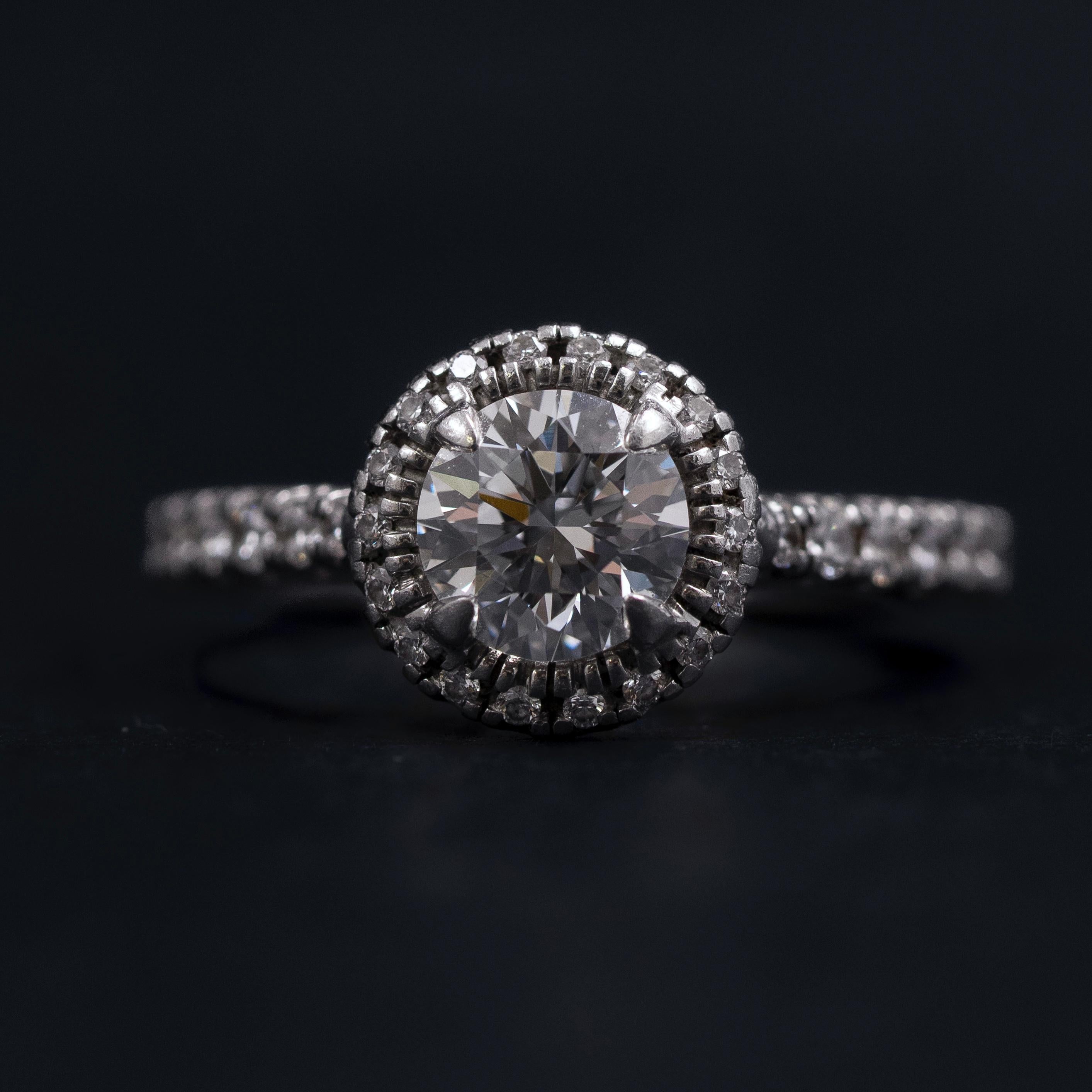 Contemporain Cartier Destinée Solitaire Bague de fiançailles diamant rond brillant Platine en vente